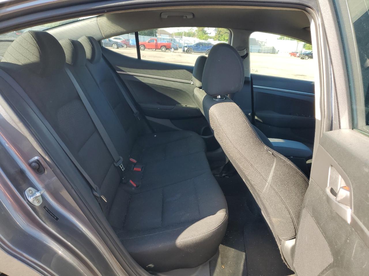 2019 Hyundai Elantra Se VIN: 5NPD74LF0KH405396 Lot: 61386164