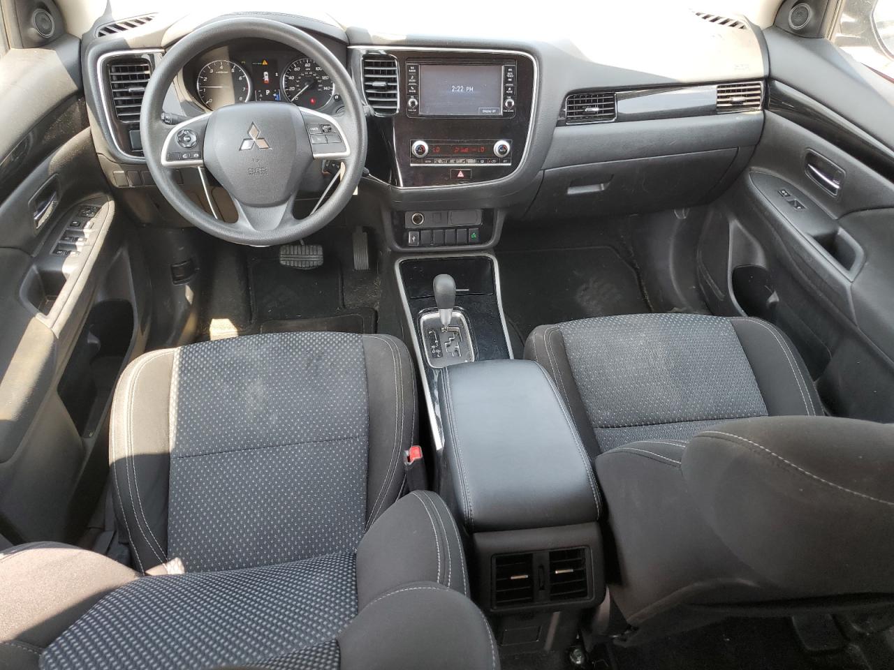 JA4AD2A33LZ007659 2020 Mitsubishi Outlander Es