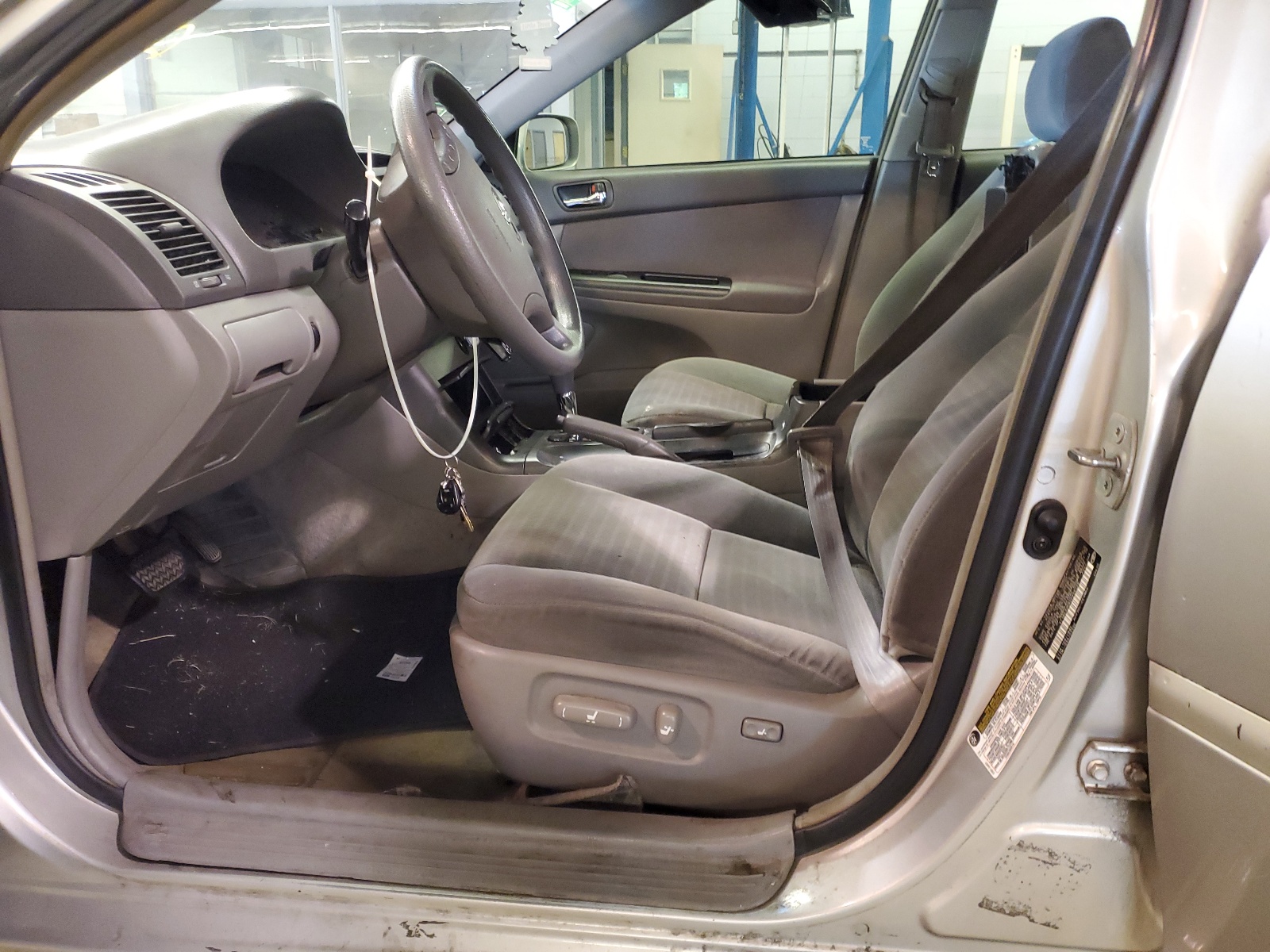 4T1BE32K85U428128 2005 Toyota Camry Le