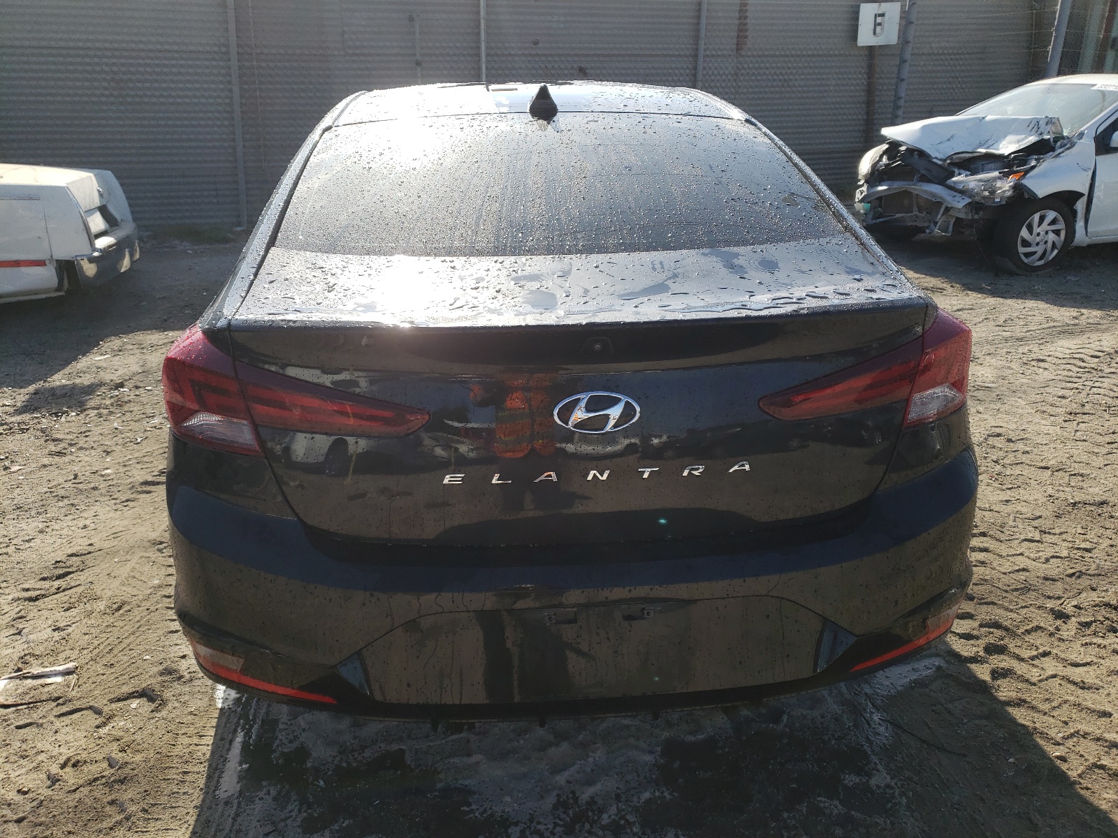 2020 Hyundai Elantra Sel vin: 5NPD84LF0LH548931