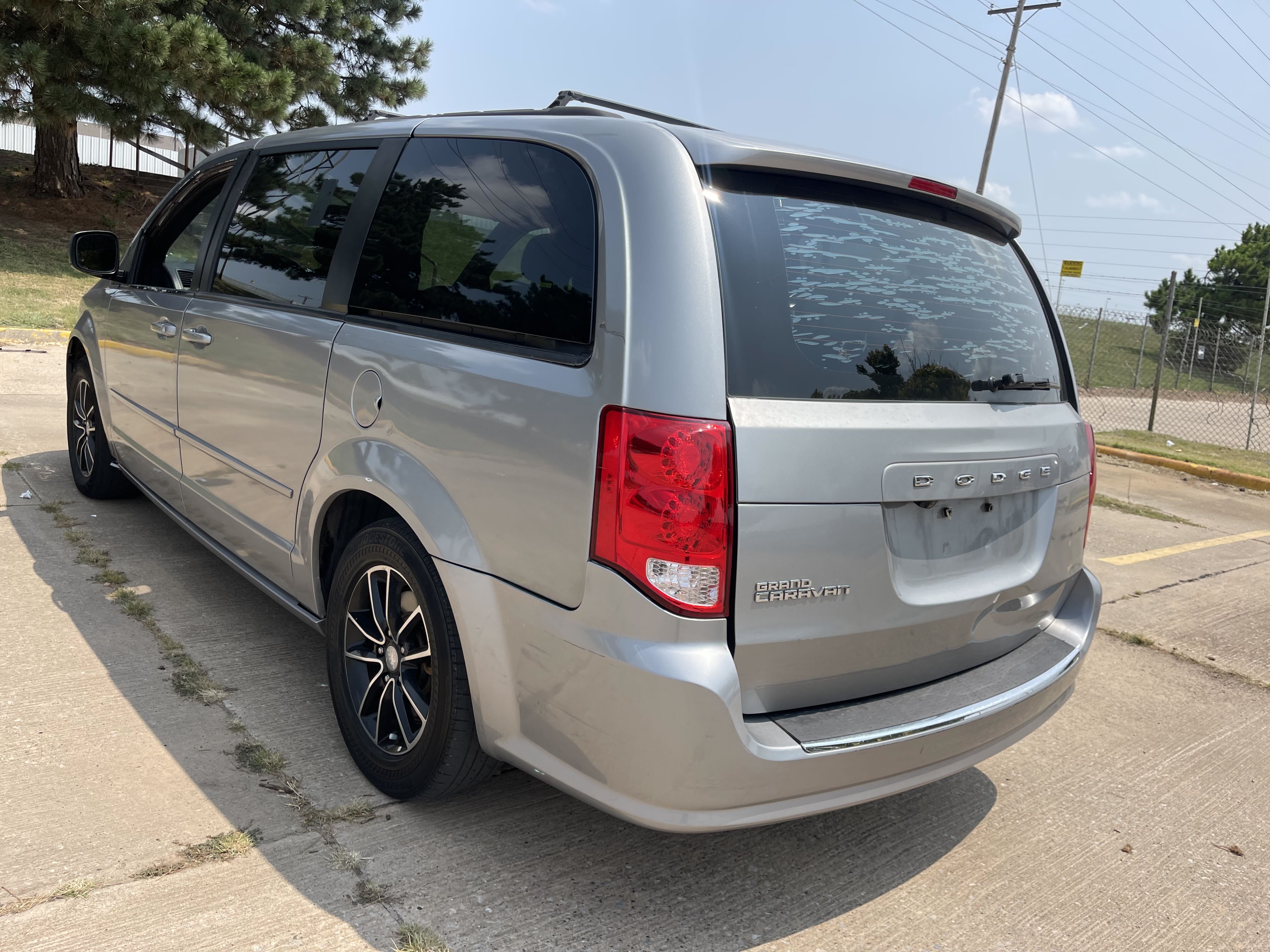 2017 Dodge Grand Caravan Gt vin: 2C4RDGEGXHR760979