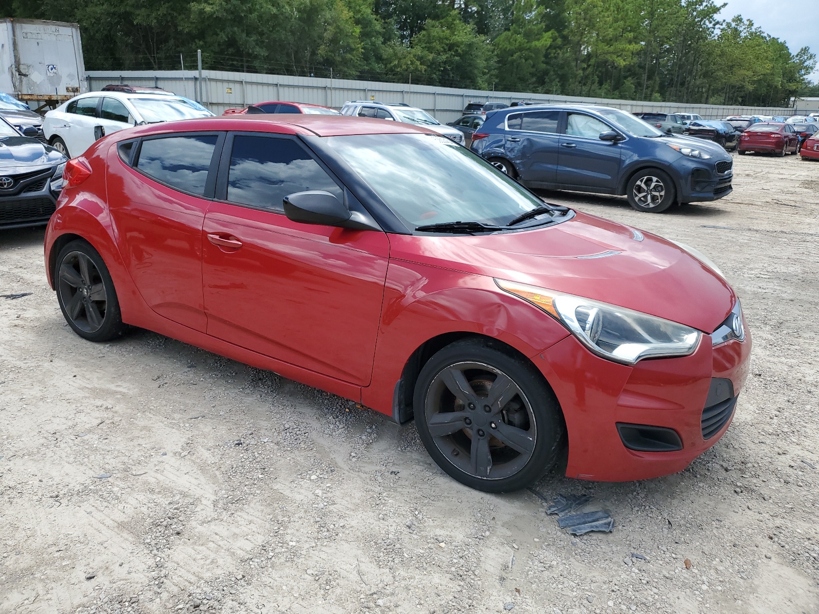 2013 Hyundai Veloster vin: KMHTC6AD5DU095044