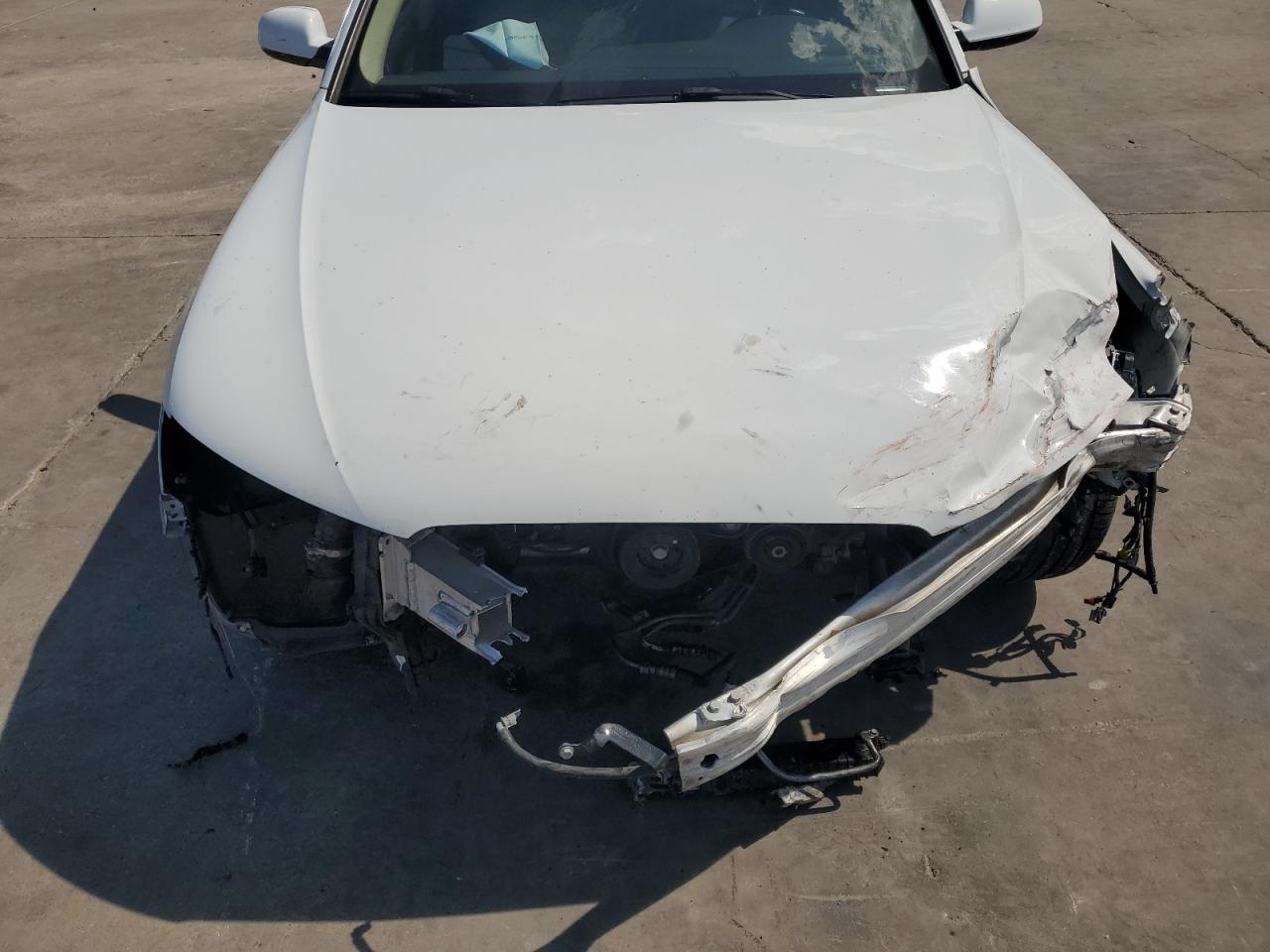 2016 Audi A4 Premium Plus S-Line VIN: WAUEFAFL0GN013501 Lot: 62458934