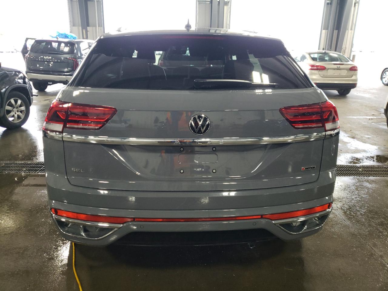 2022 Volkswagen Atlas Cross Sport Sel R-Line VIN: 1V2SC2CA4NC222674 Lot: 62962644