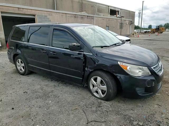 2010 Volkswagen Routan Se VIN: 2V4RW3D11AR294340 Lot: 64292694