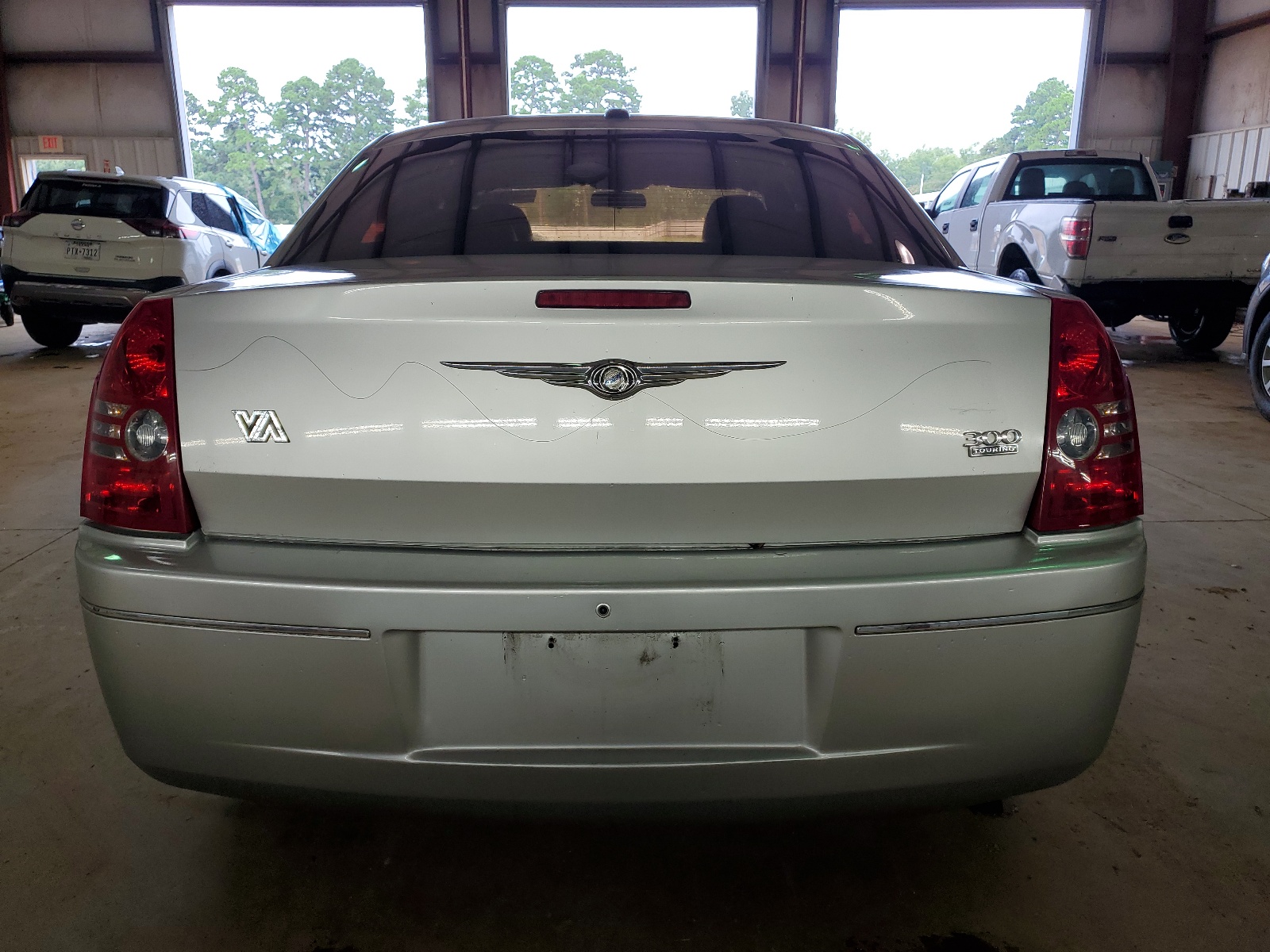 2C3CA5CV4AH250017 2010 Chrysler 300 Touring