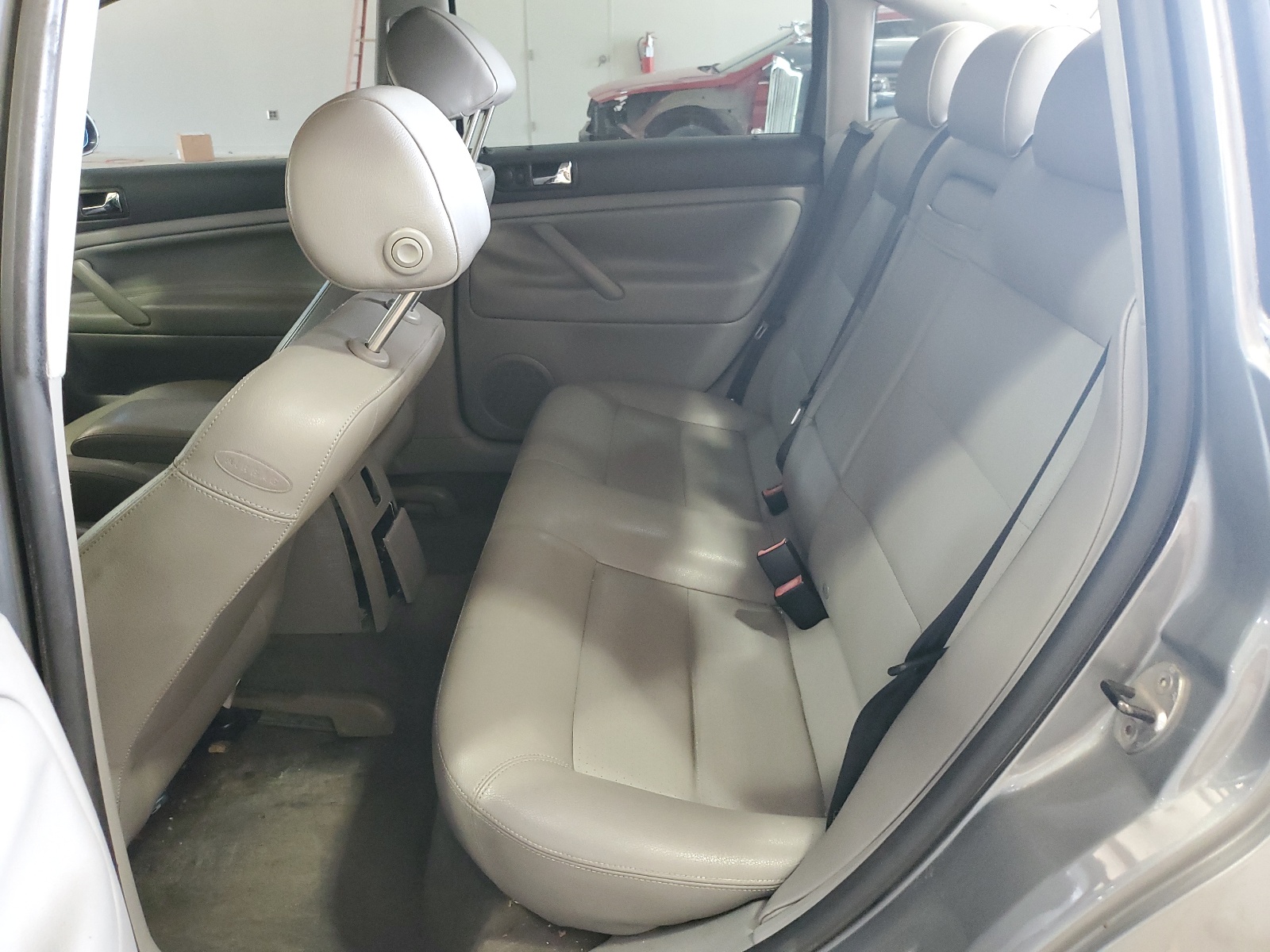 WVWME63B14P331525 2004 Volkswagen Passat Gl Tdi