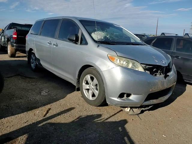 2011 Toyota Sienna VIN: 5TDZK3DCXBS135879 Lot: 64700974