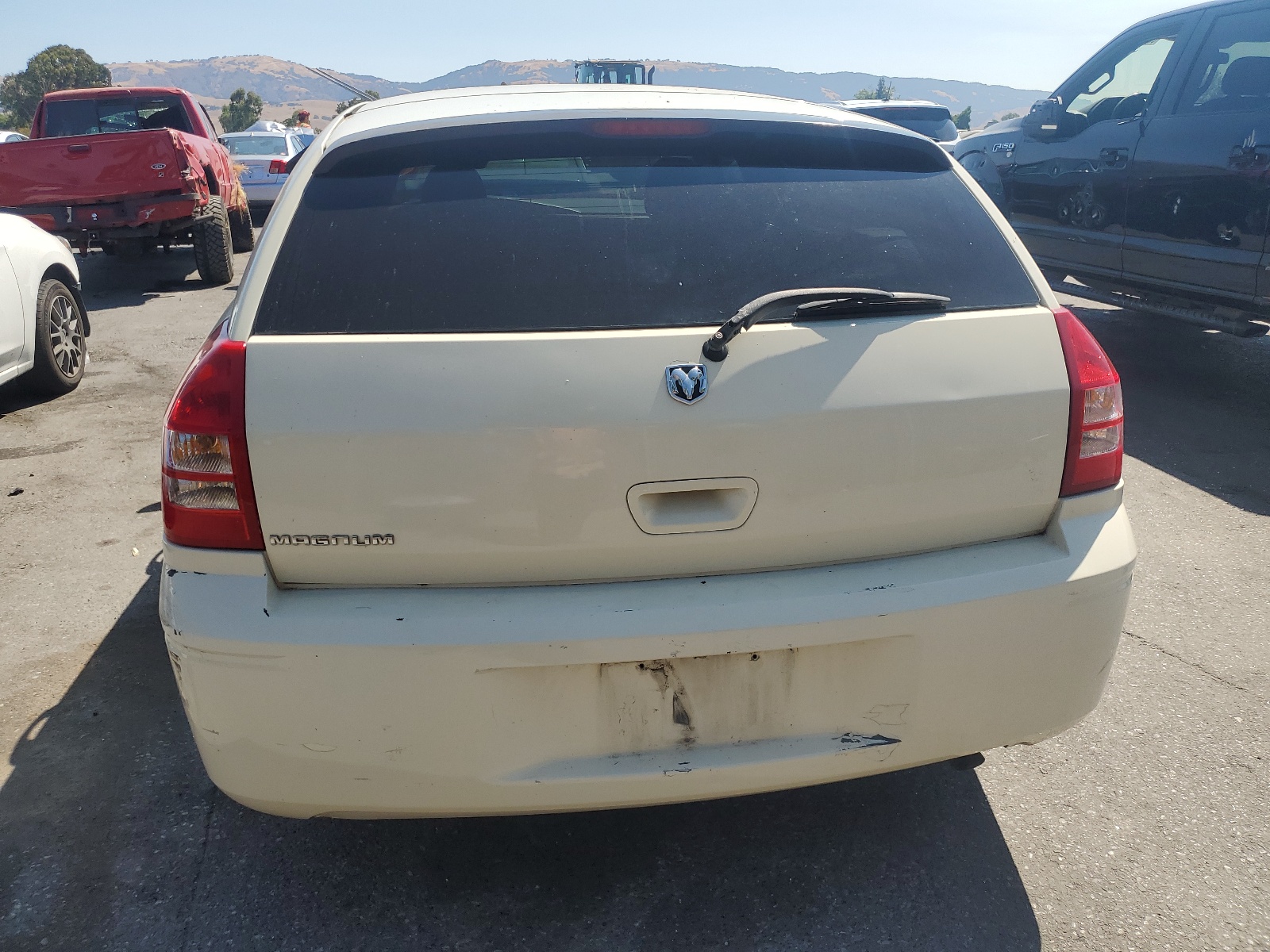 2D4FV48T55H693171 2005 Dodge Magnum Se