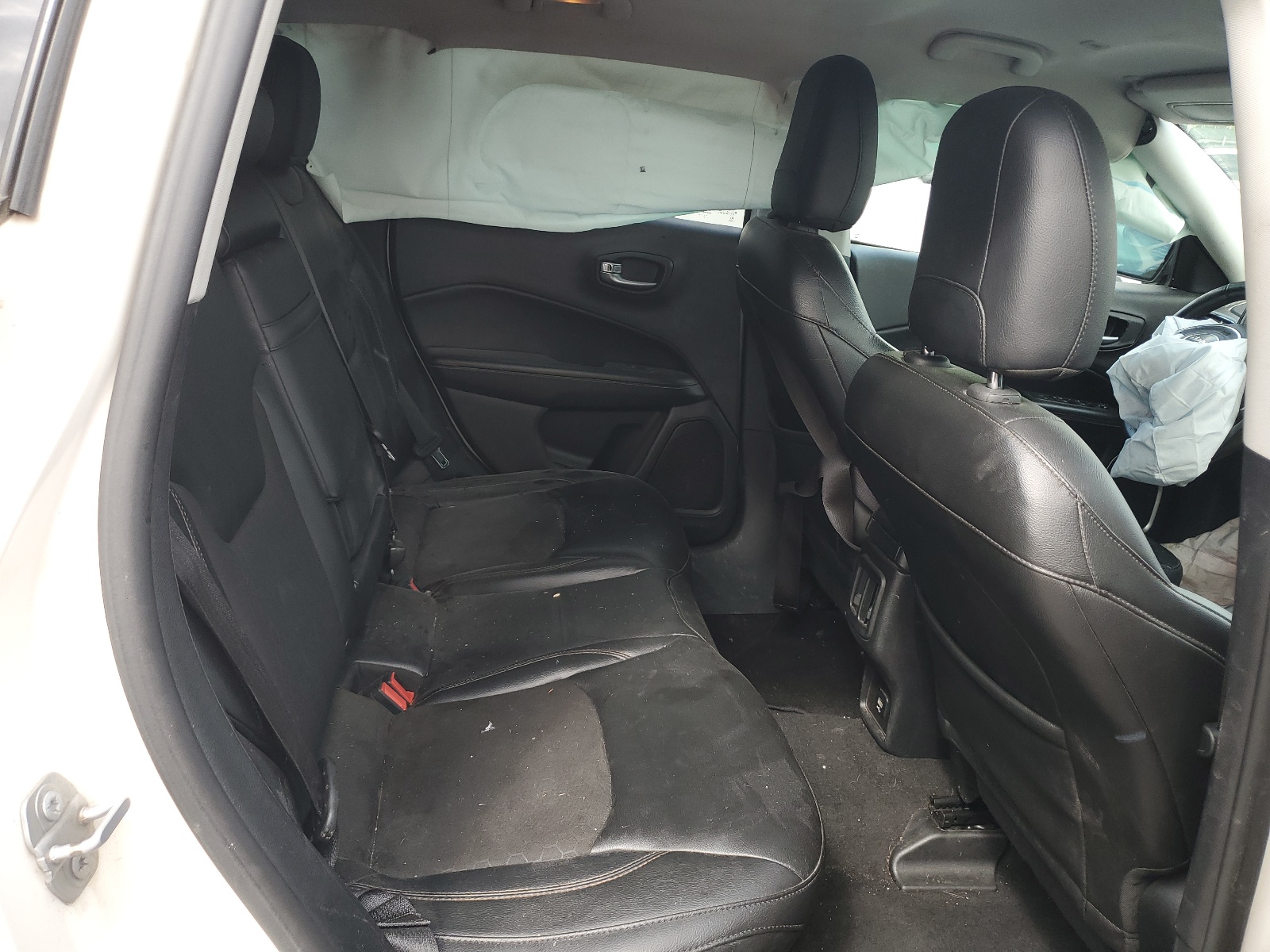 3C4NJDBB1JT161132 2018 Jeep Compass Latitude