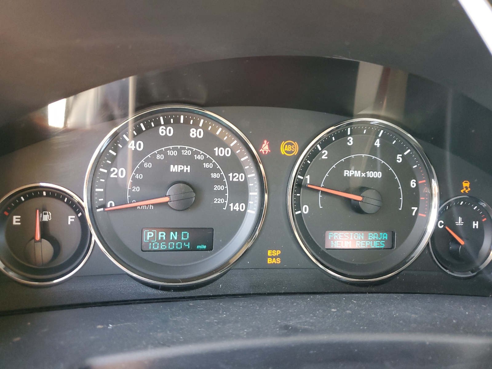 1J8HG582X6C123743 2006 Jeep Commander Limited