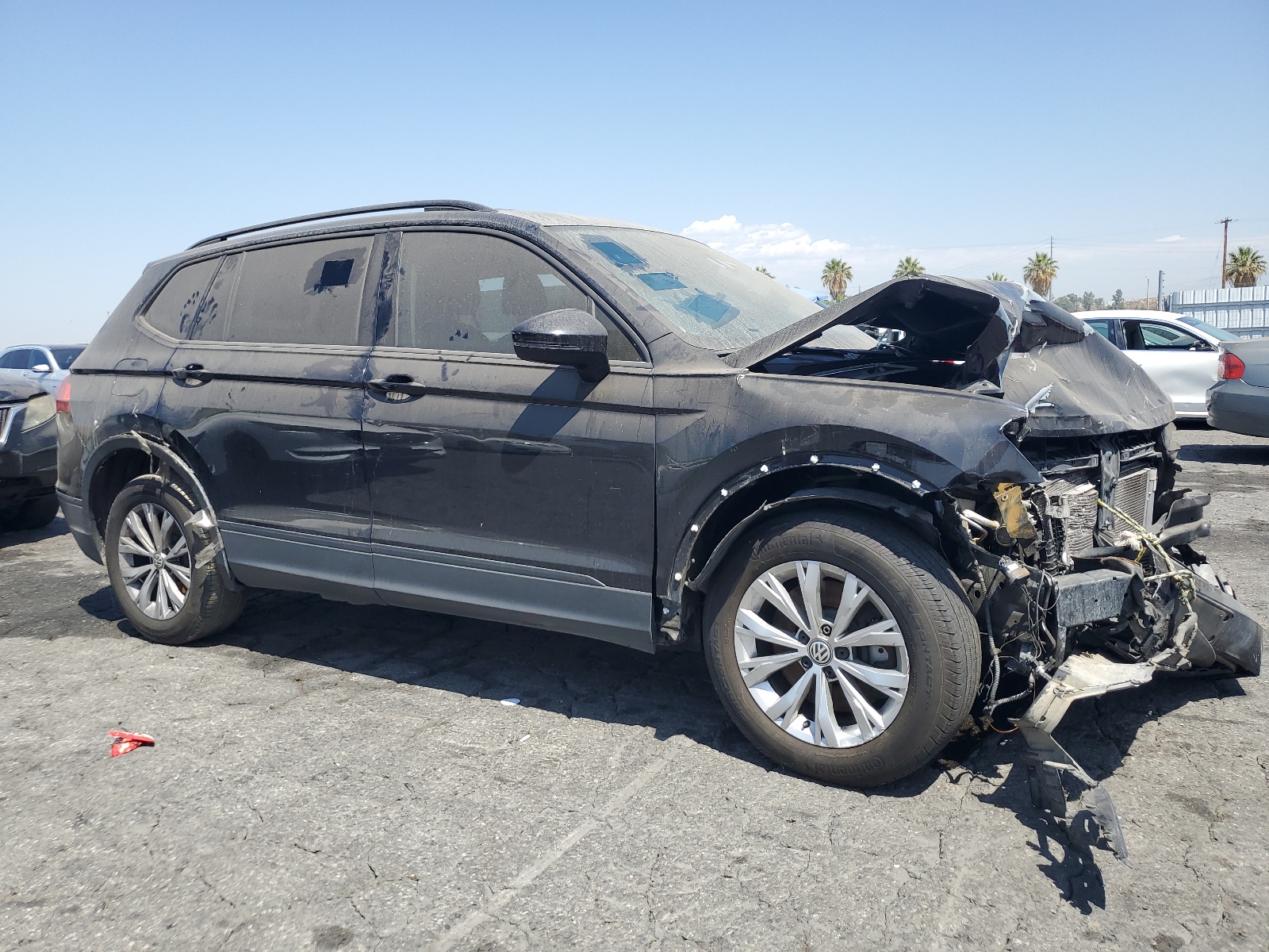 2018 Volkswagen Tiguan S vin: 3VV1B7AX0JM104068