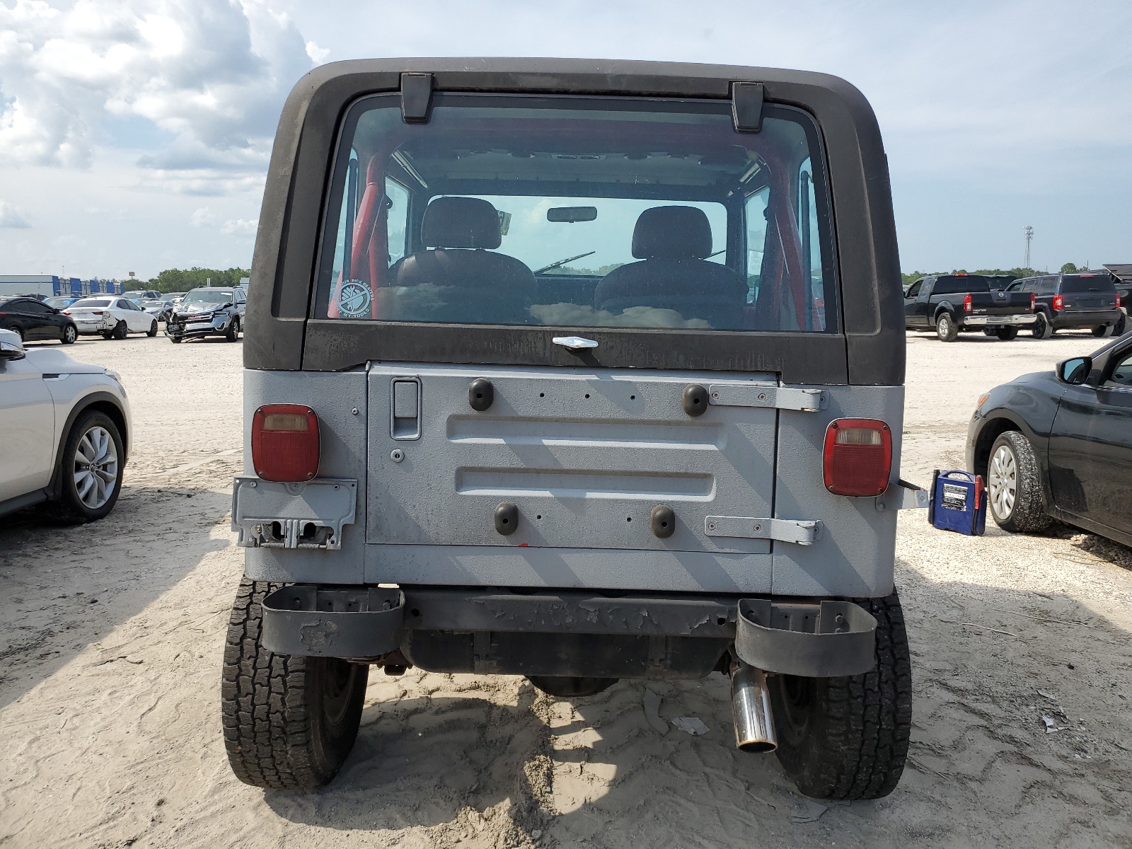 2J4FY39S4MJ105606 1991 Jeep Wrangler / Yj Islander