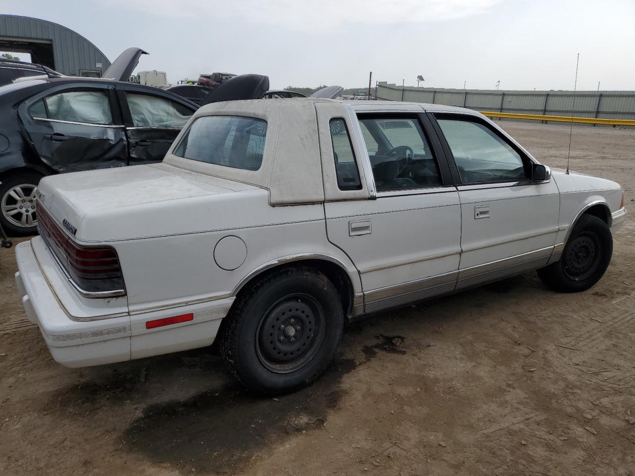 3C3XA5630LT061600 1990 Chrysler Lebaron Landau