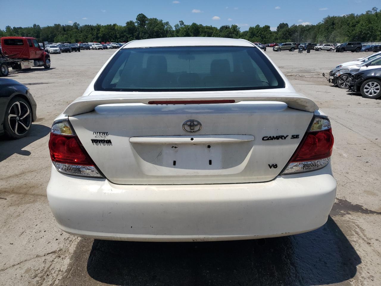2005 Toyota Camry Se VIN: 4T1BA32K05U070602 Lot: 64028194
