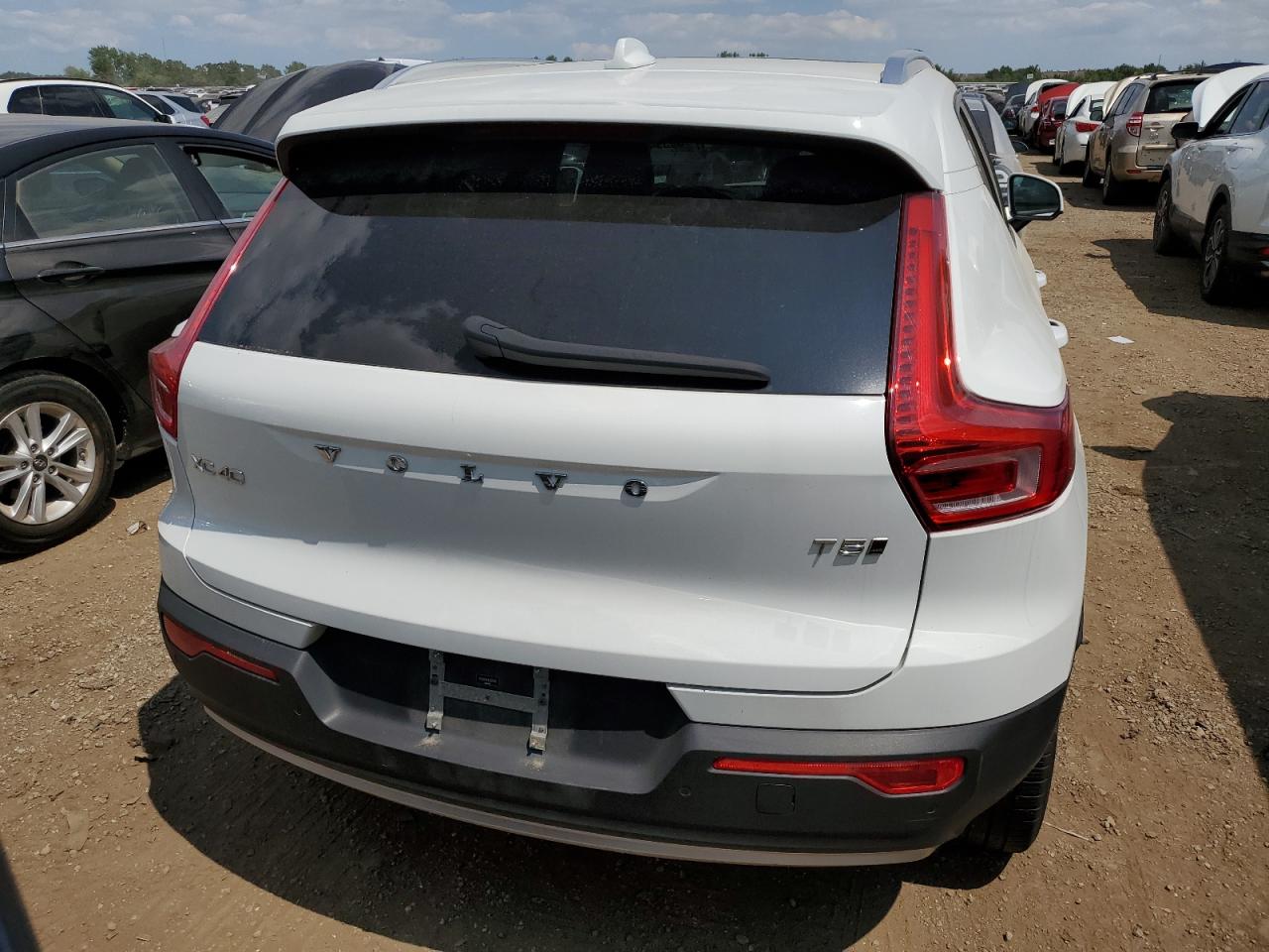 2020 Volvo Xc40 T5 Momentum VIN: YV4162UK1L2275215 Lot: 63594304