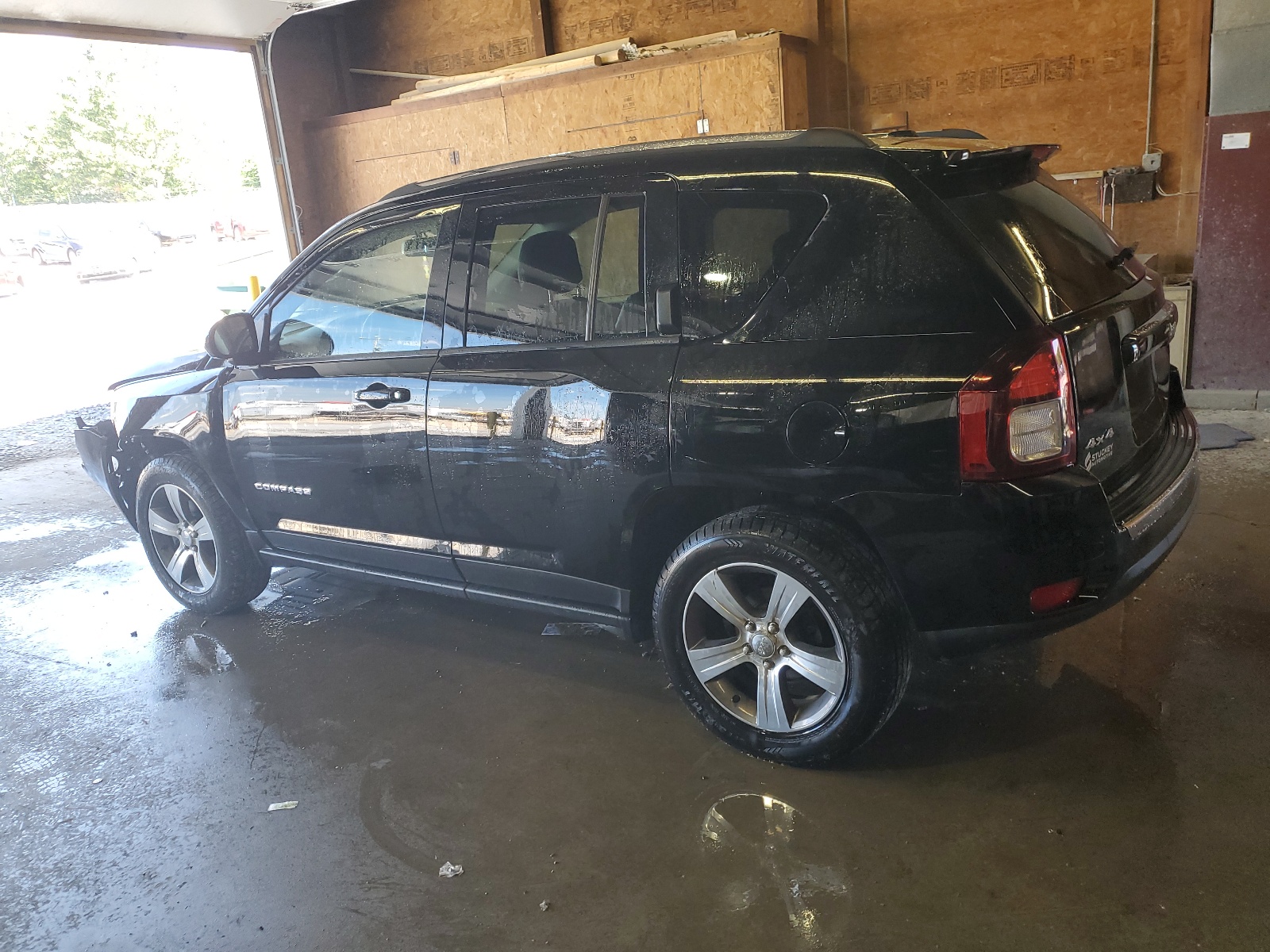 1C4NJDEB0HD177057 2017 Jeep Compass Latitude