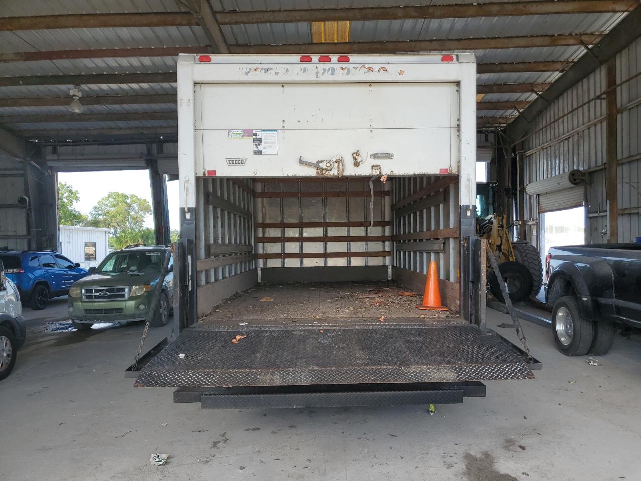 2008 Isuzu Npr VIN: 4KLB4W1N88J802571 Lot: 61872424