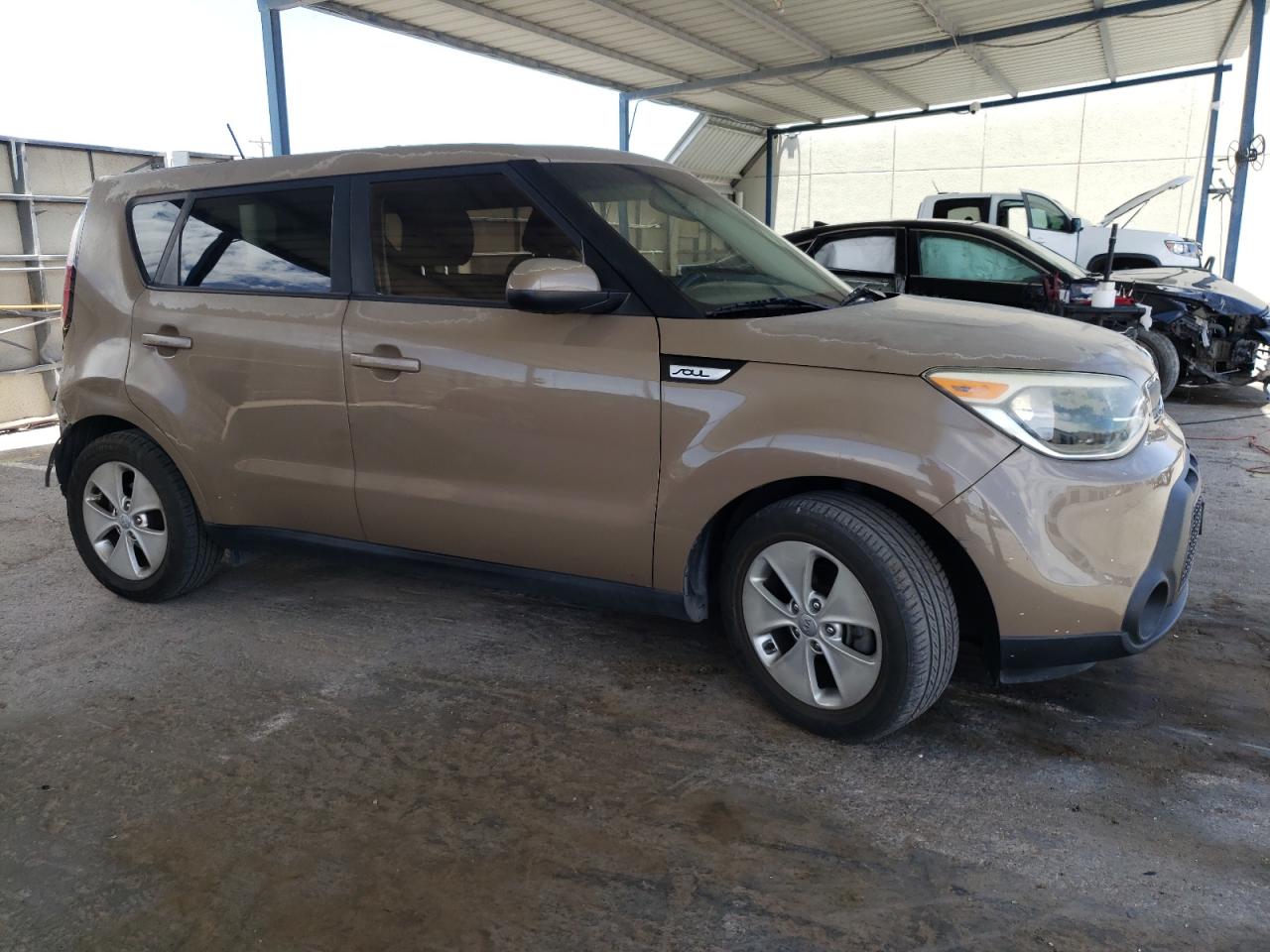 KNDJN2A27G7332438 2016 Kia Soul