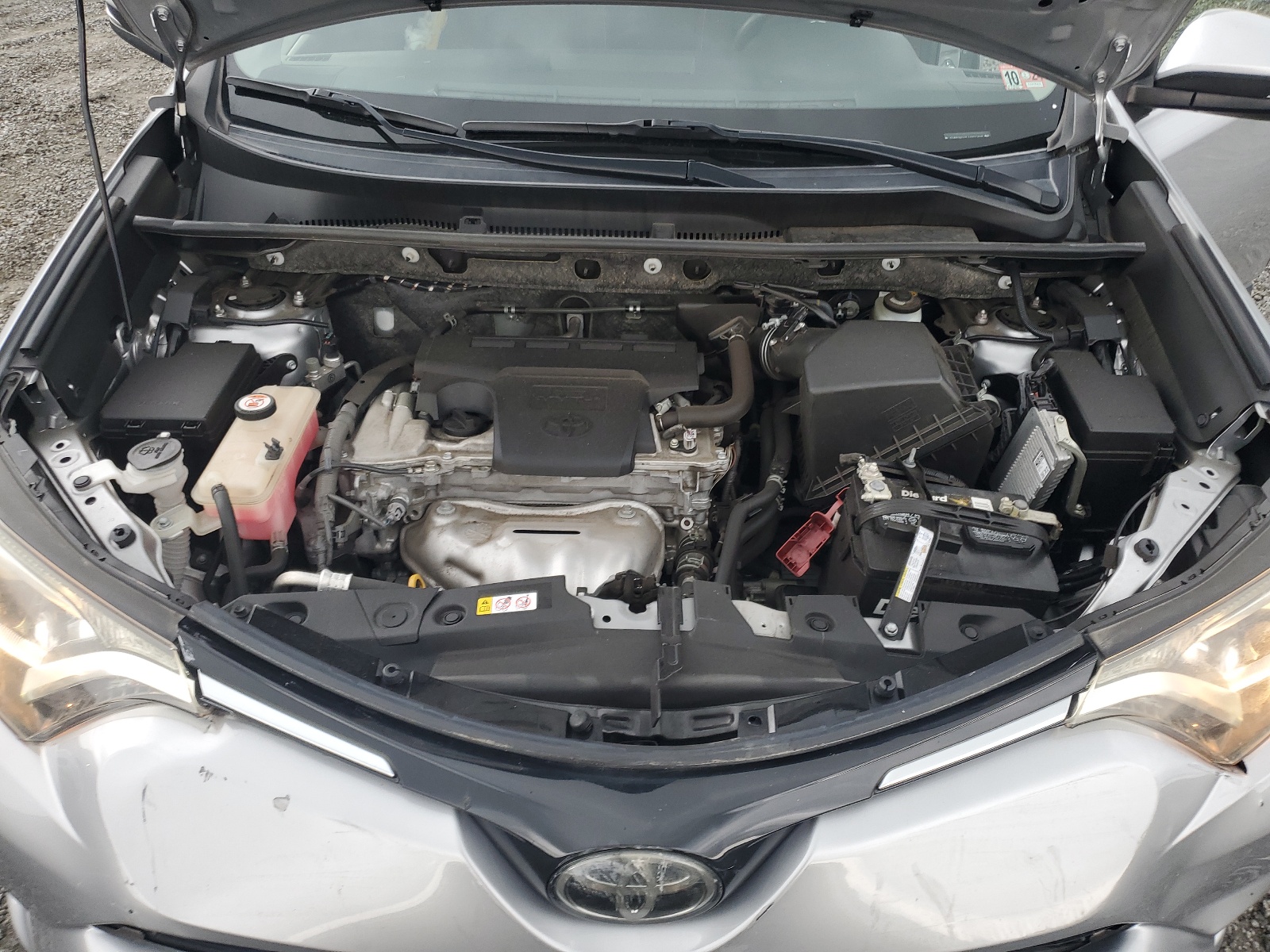 JTMRFREV3JJ221408 2018 Toyota Rav4 Adventure