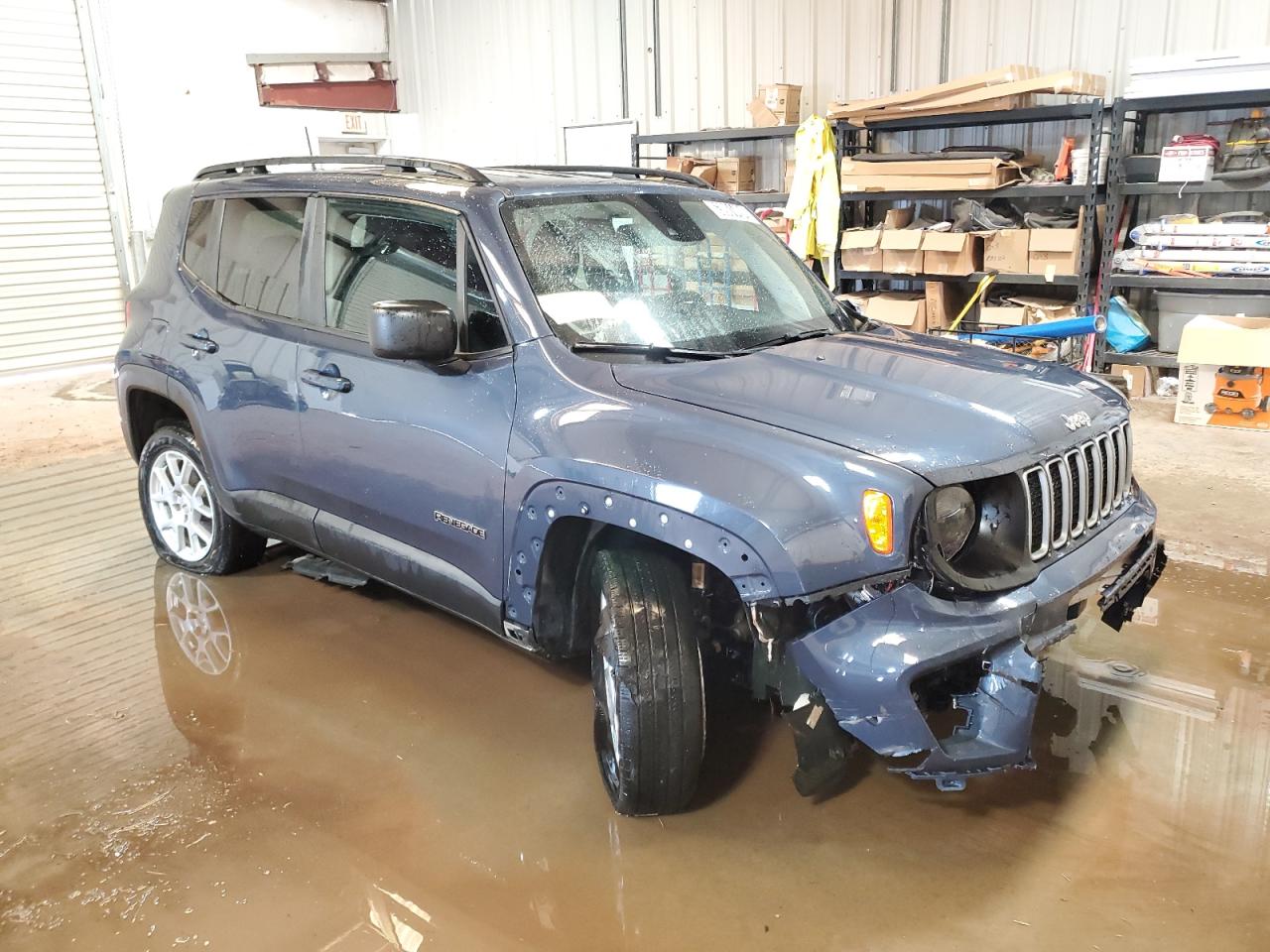 VIN ZACNJDB14NPN80674 2022 JEEP RENEGADE no.4