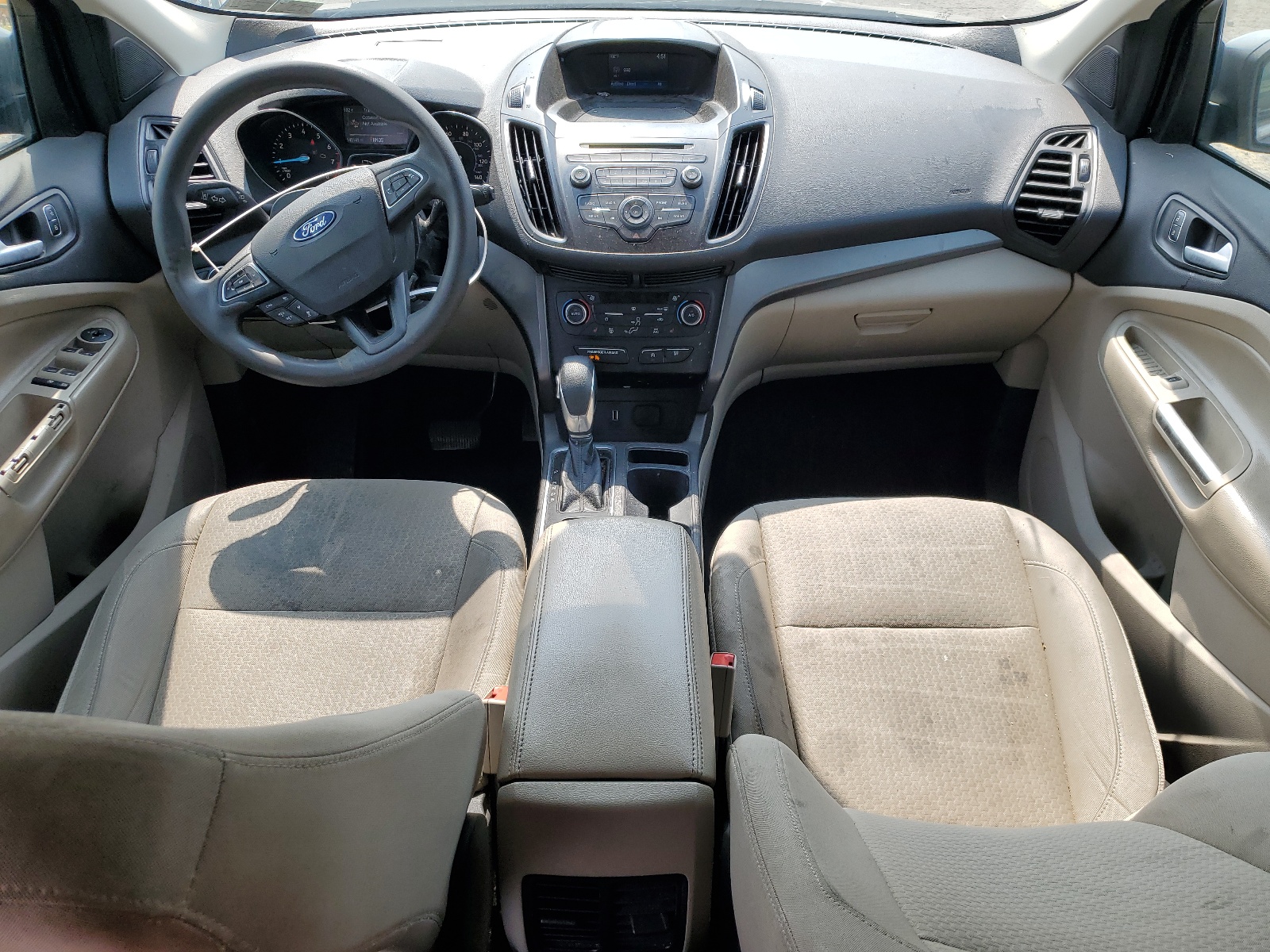 1FMCU0GD8JUD22983 2018 Ford Escape Se