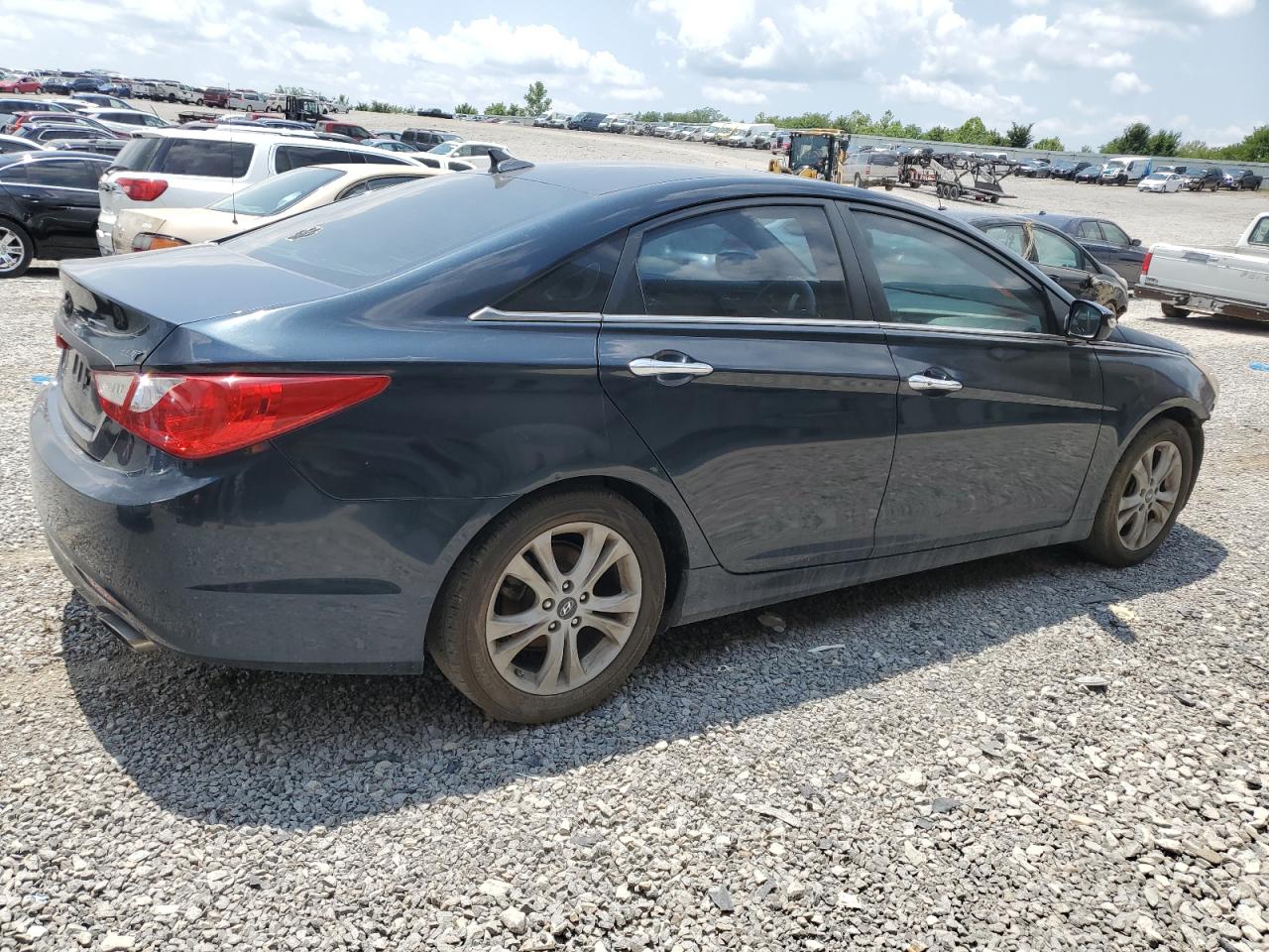 5NPEC4AB7BH298136 2011 Hyundai Sonata Se