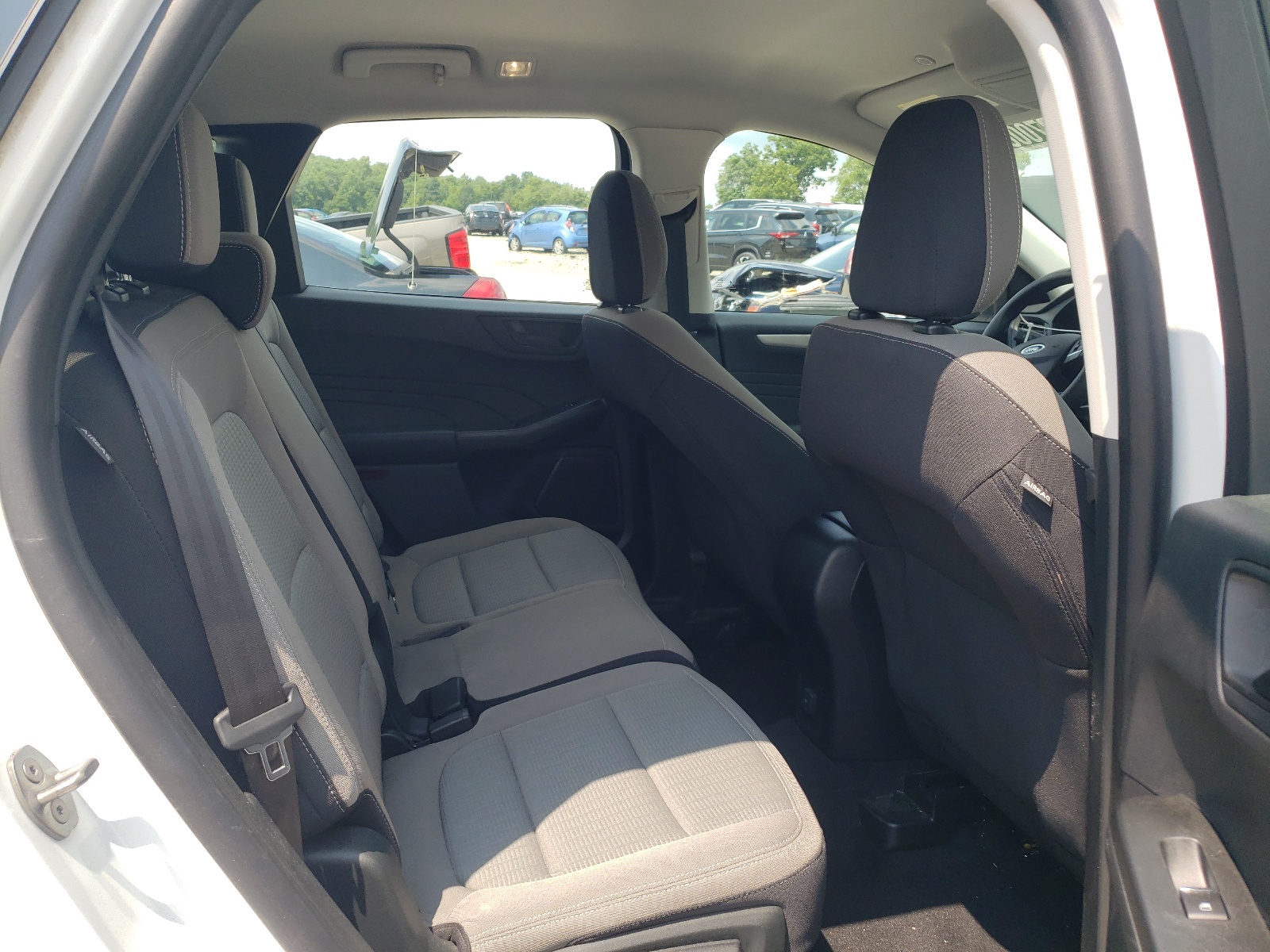 1FMCU0F62NUB31360 2022 Ford Escape S