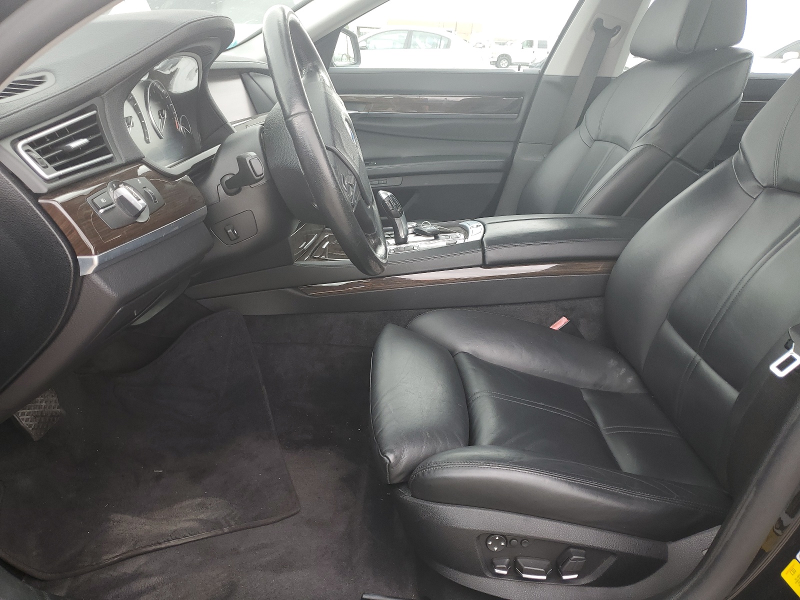 WBAKB4C53BC392570 2011 BMW 740 Li