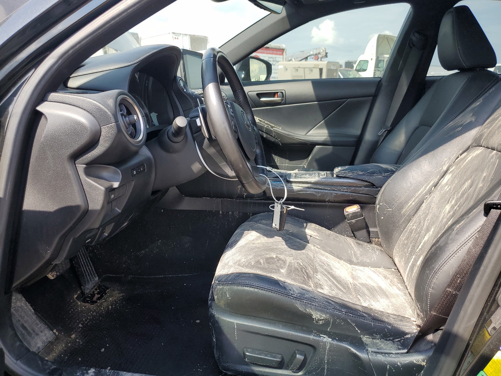 JTHCA1D27M5110563 2021 Lexus Is 300