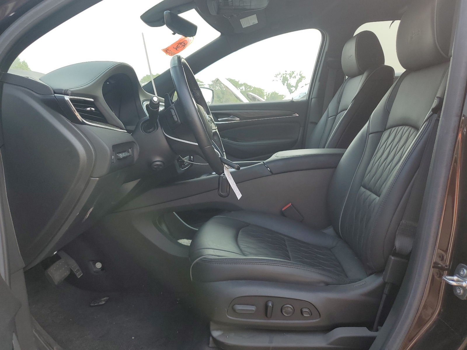 5GAEVCKW3NJ102910 2022 Buick Enclave Avenir