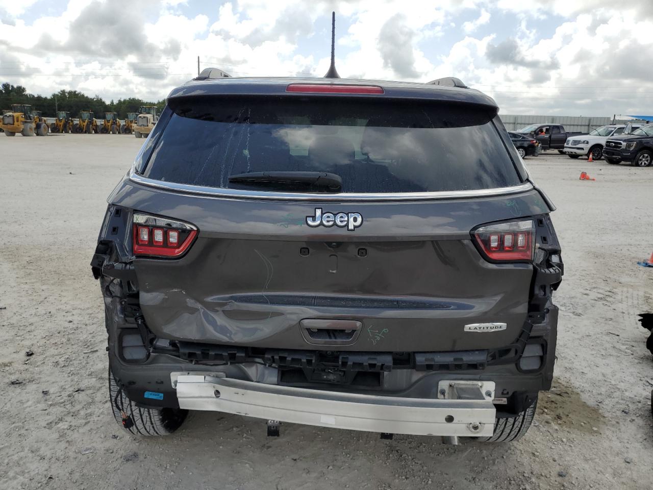 2022 Jeep Compass Latitude VIN: 3C4NJCBB9NT235249 Lot: 59972524