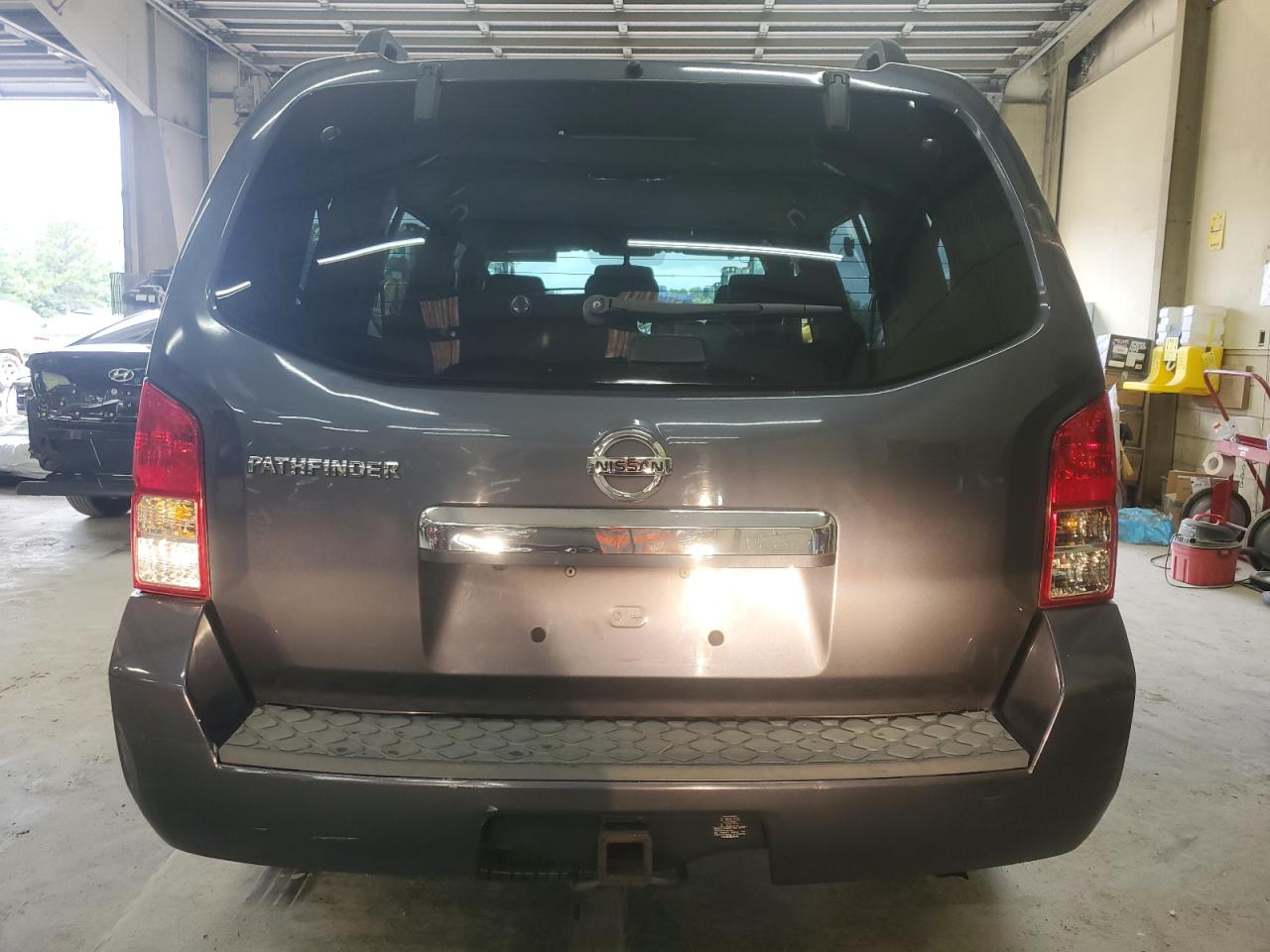 2011 Nissan Pathfinder S VIN: 5N1AR1NB6BC633920 Lot: 60636064