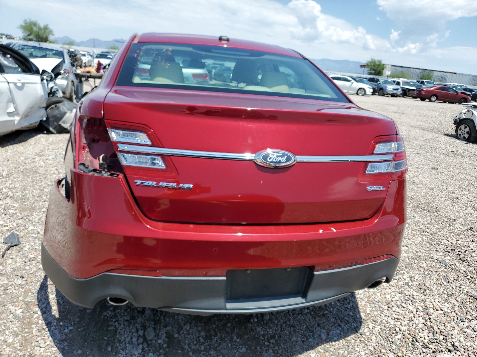 1FAHP2E89HG126049 2017 Ford Taurus Sel