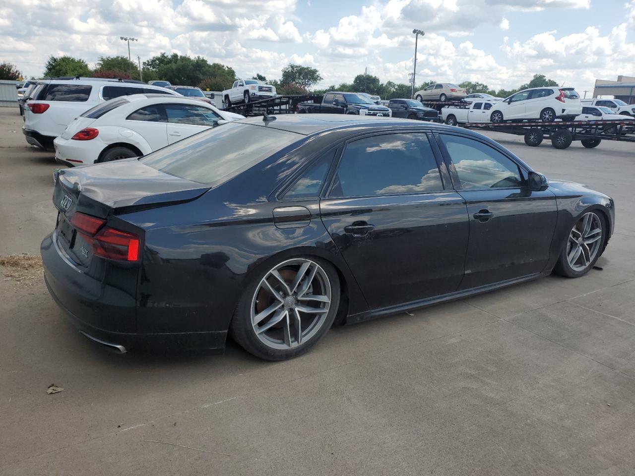 2017 Audi A8 L Quattro VIN: WAU43AFD2HN001106 Lot: 61551814