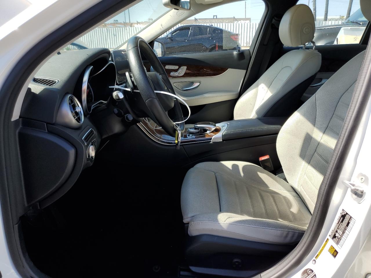 2016 Mercedes-Benz C 300 VIN: 55SWF4JB3GU153160 Lot: 63523424