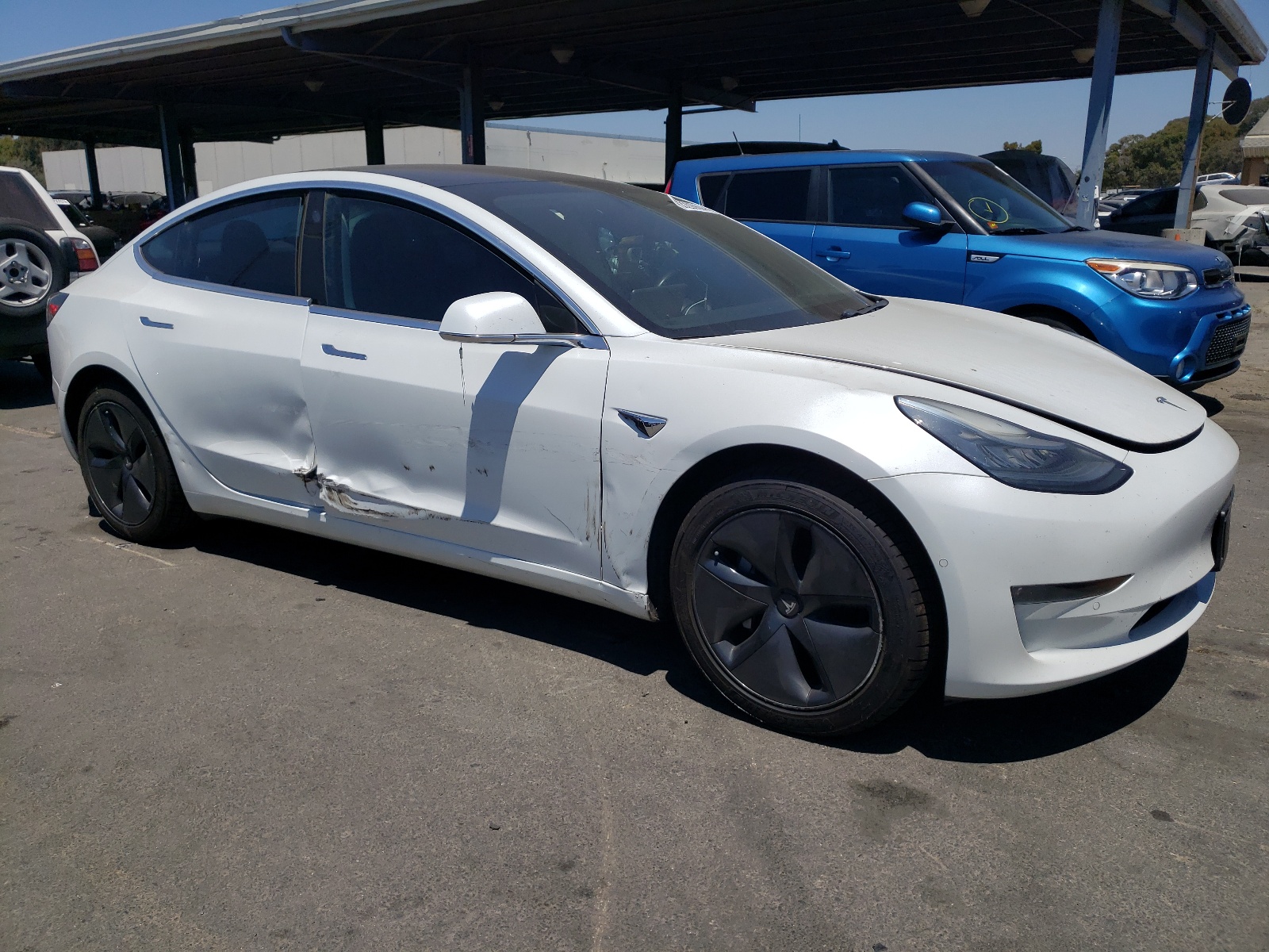 5YJ3E1EA1JF057462 2018 Tesla Model 3