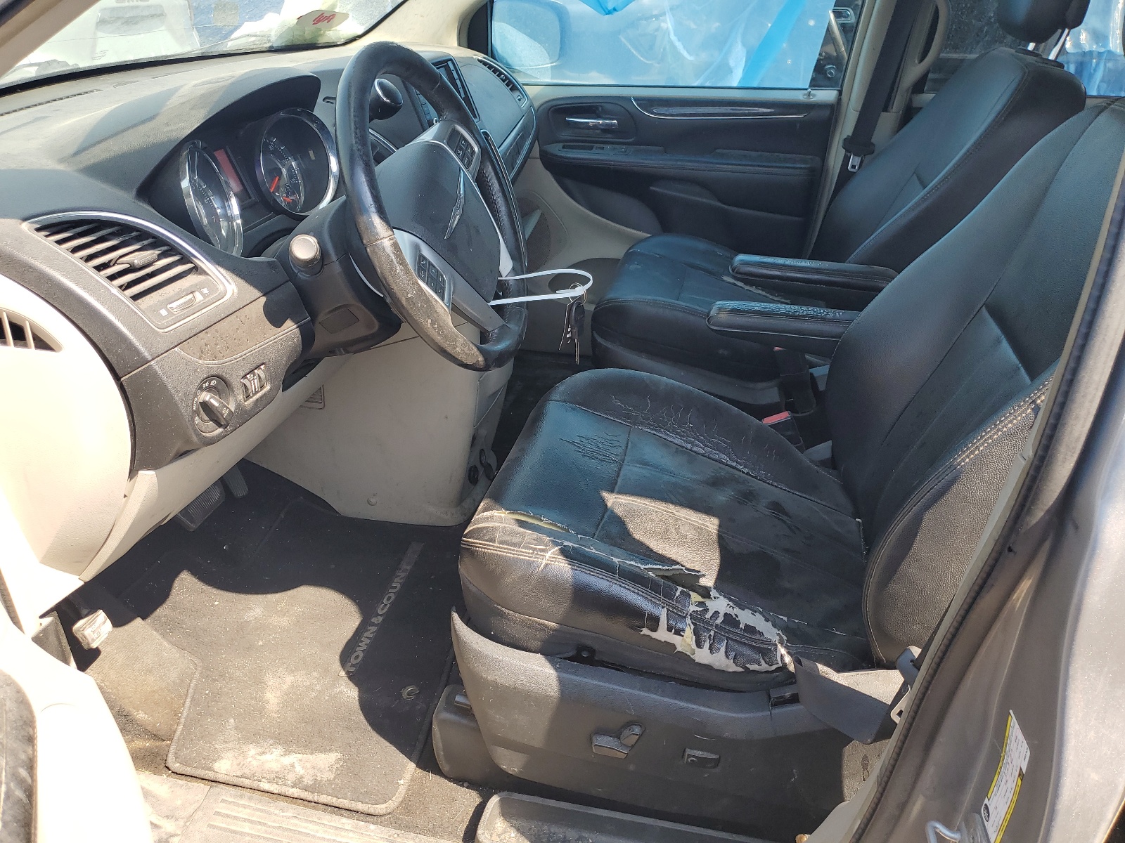 2C4RC1BG3DR657529 2013 Chrysler Town & Country Touring