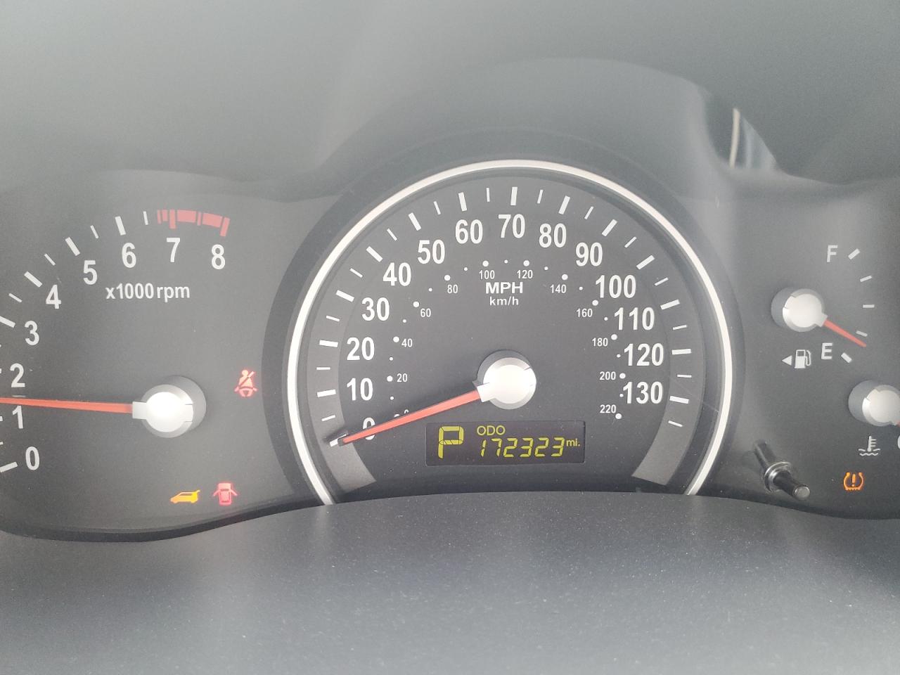 2012 Kia Sedona - Image 9