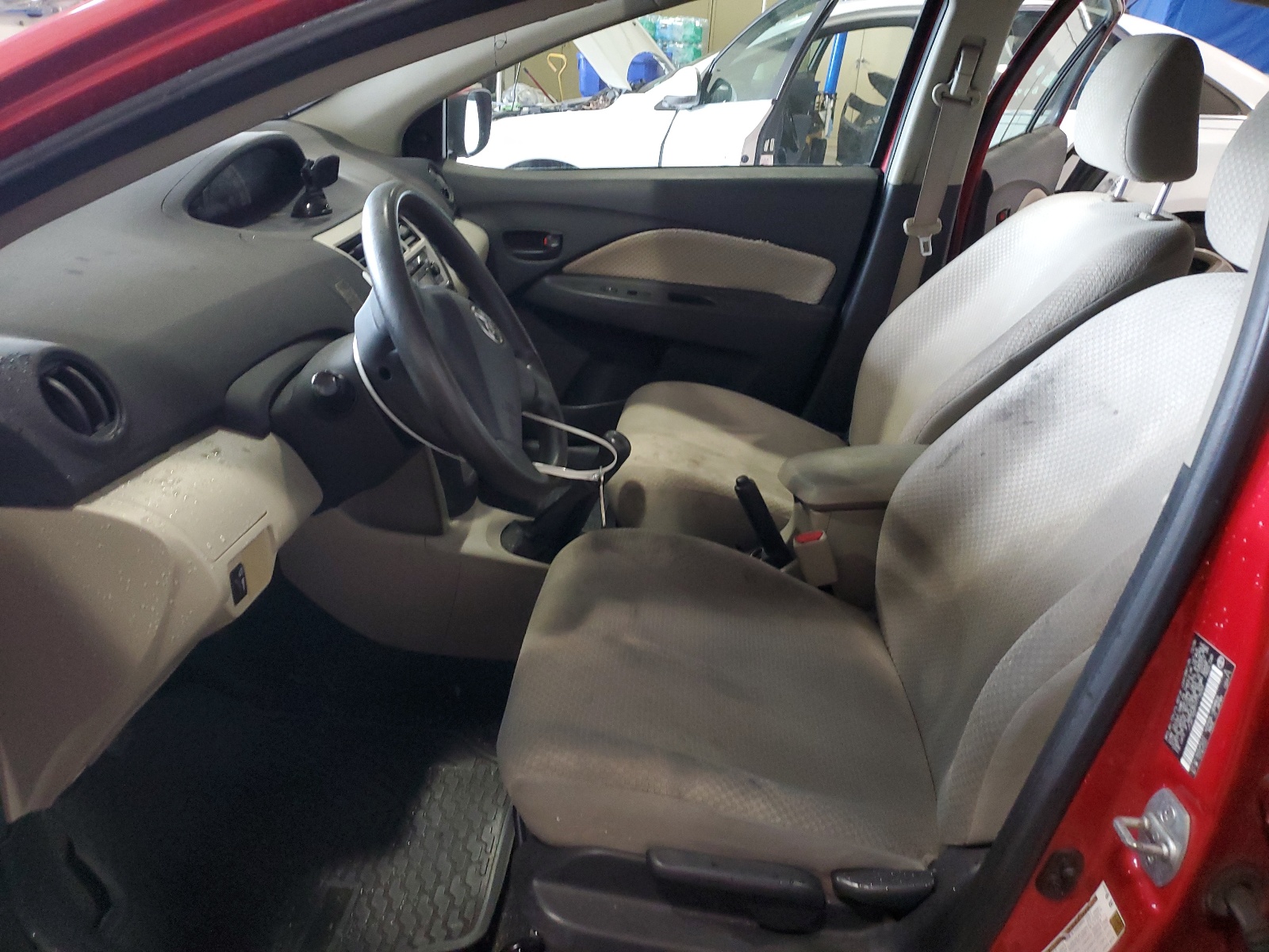 JTDBT923771116263 2007 Toyota Yaris