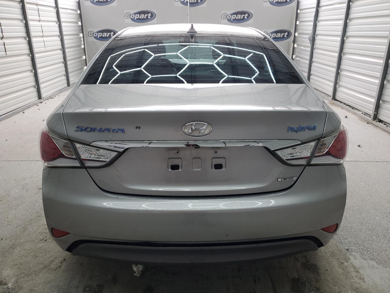 2013 Hyundai Sonata Hybrid VIN: KMHEC4A48DA083663 Lot: 63634564