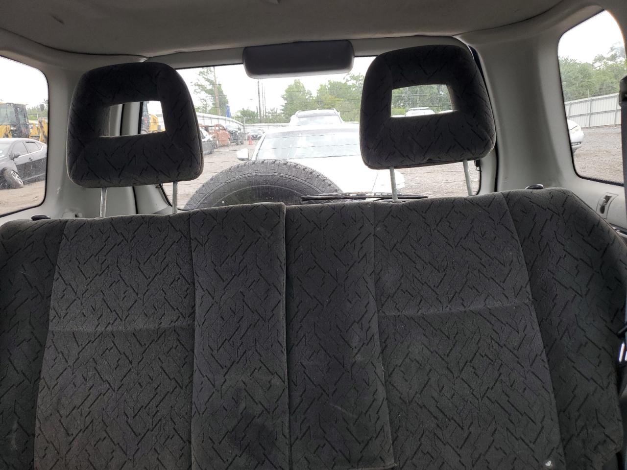 2003 Chevrolet Tracker Zr2 VIN: 2CNBJ734036941758 Lot: 63018734