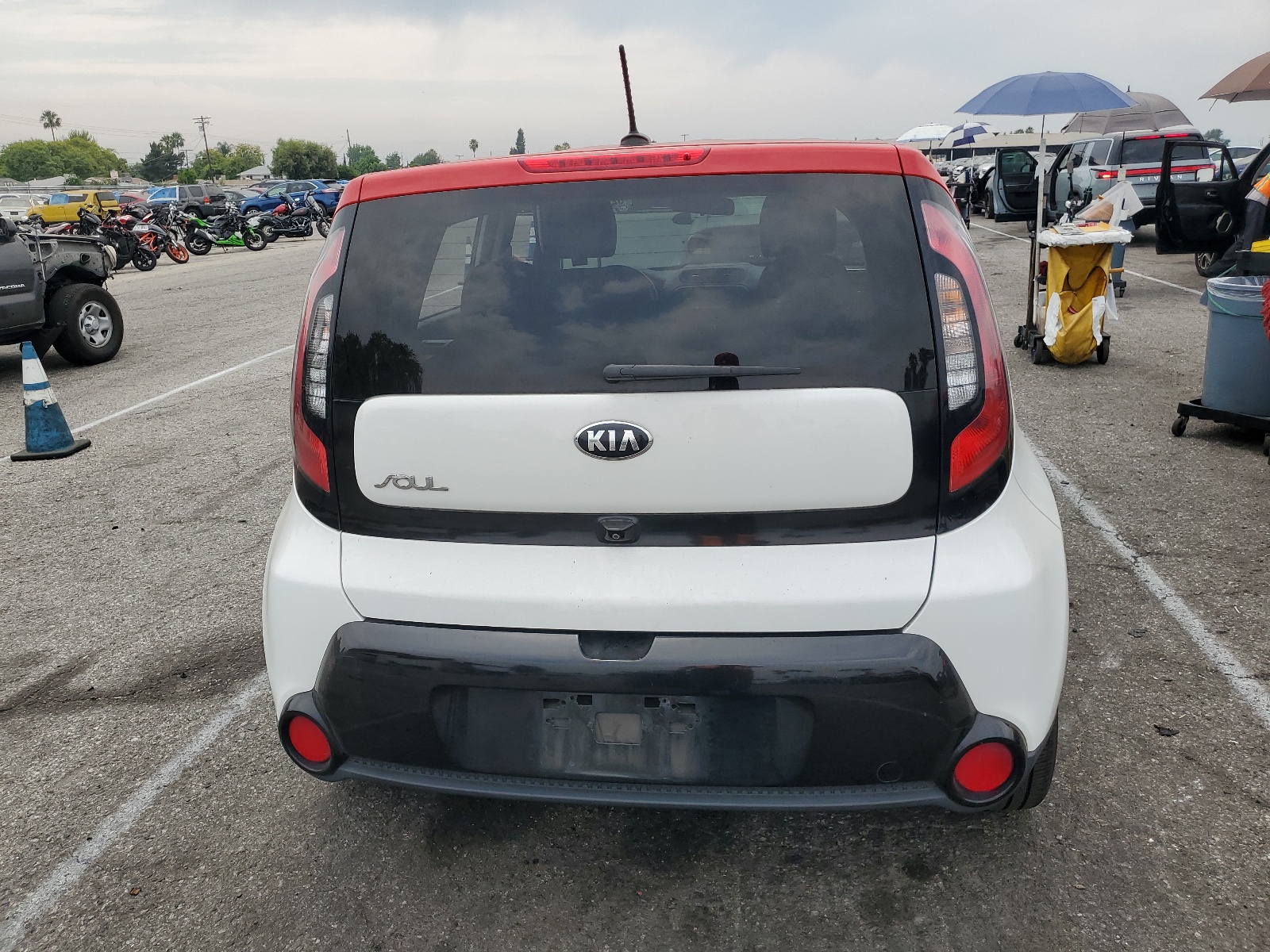 KNDJP3A54G7304705 2016 Kia Soul +