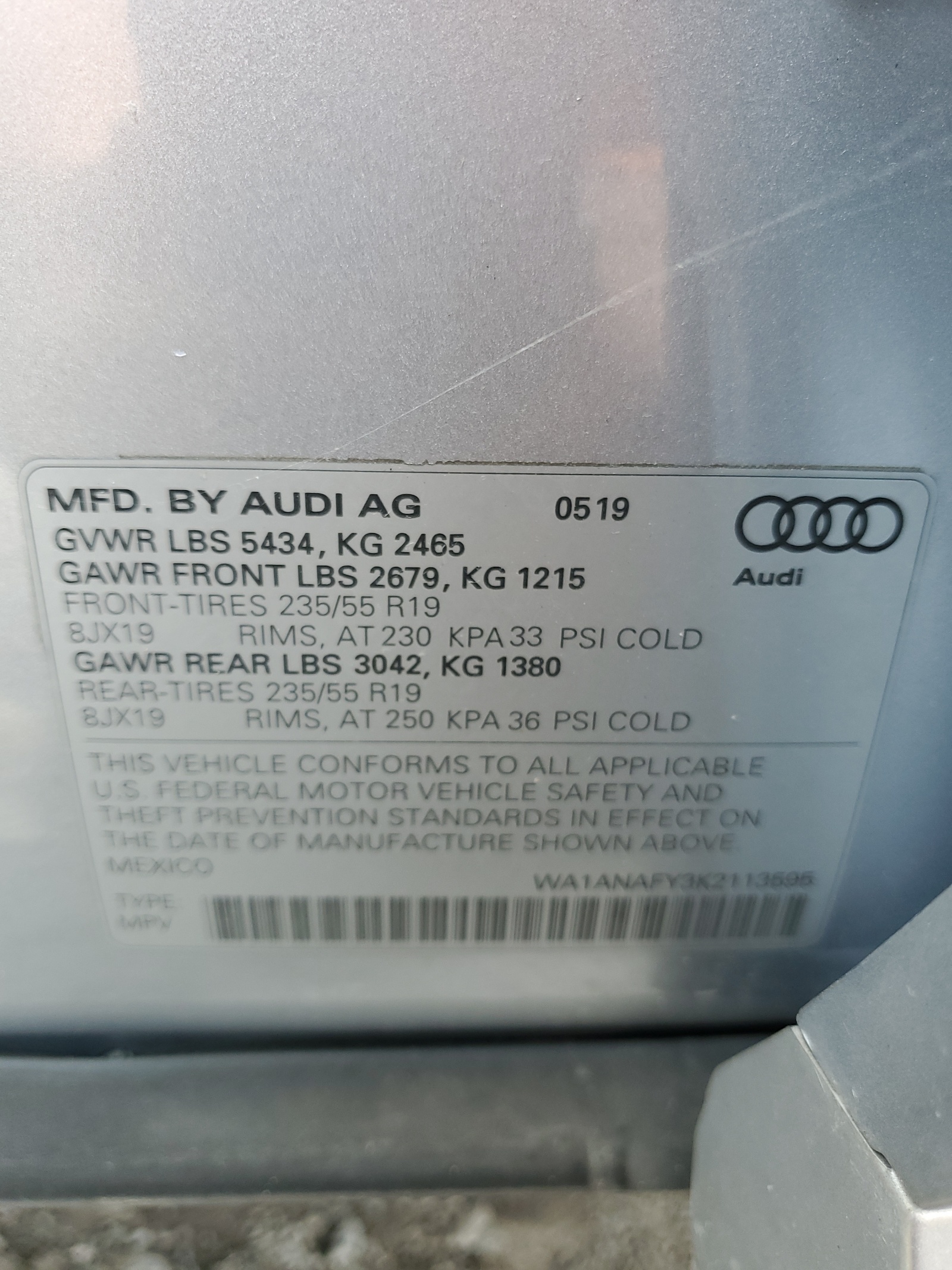 WA1ANAFY3K2113595 2019 Audi Q5 Premium