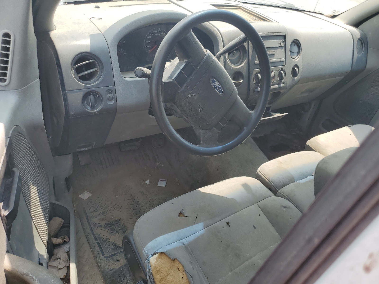 1FTRF12W07KC18242 2007 Ford F150