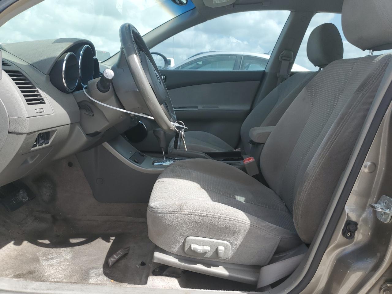 2005 Nissan Altima S VIN: 1N4AL11D75N438033 Lot: 61950614