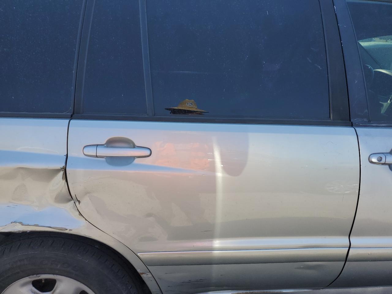 2004 Toyota Highlander VIN: JTEDD21A640104101 Lot: 62428004