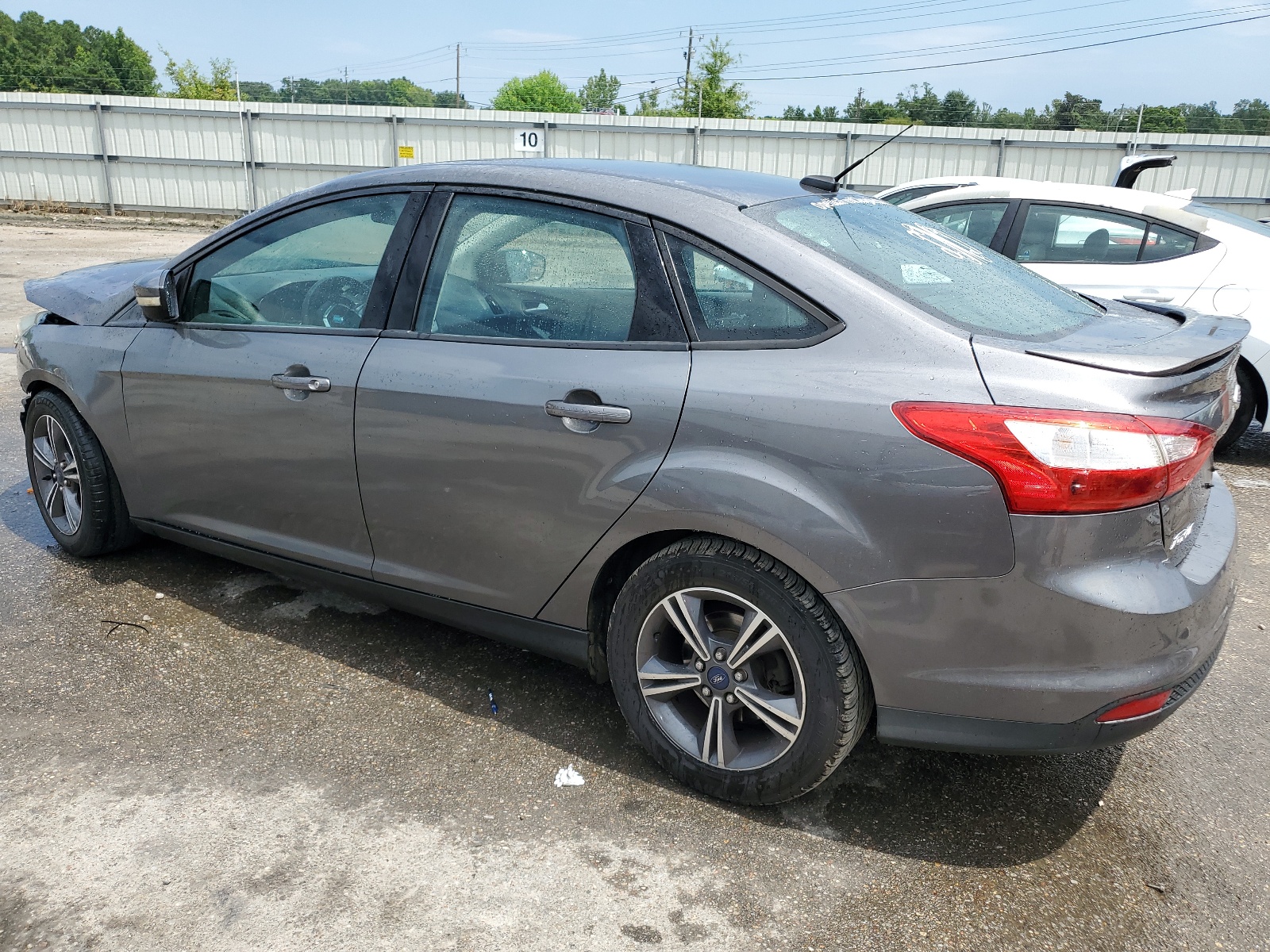 2014 Ford Focus Se vin: 1FADP3F28EL435934