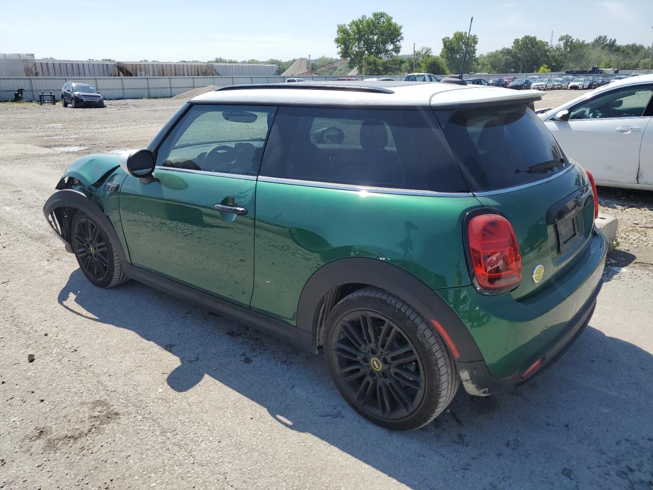 WMW13DJ0XR2V44974 MINI Cooper SE 2