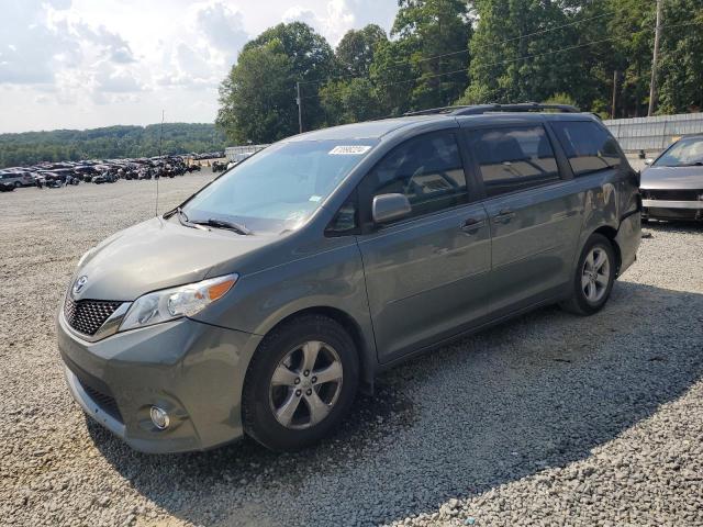 2014 Toyota Sienna Le იყიდება Concord-ში, NC - Rear End